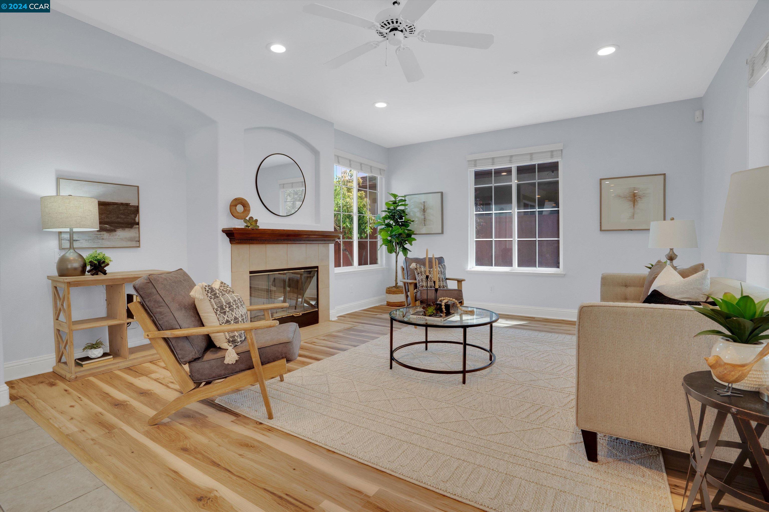 325 Foothill Dr