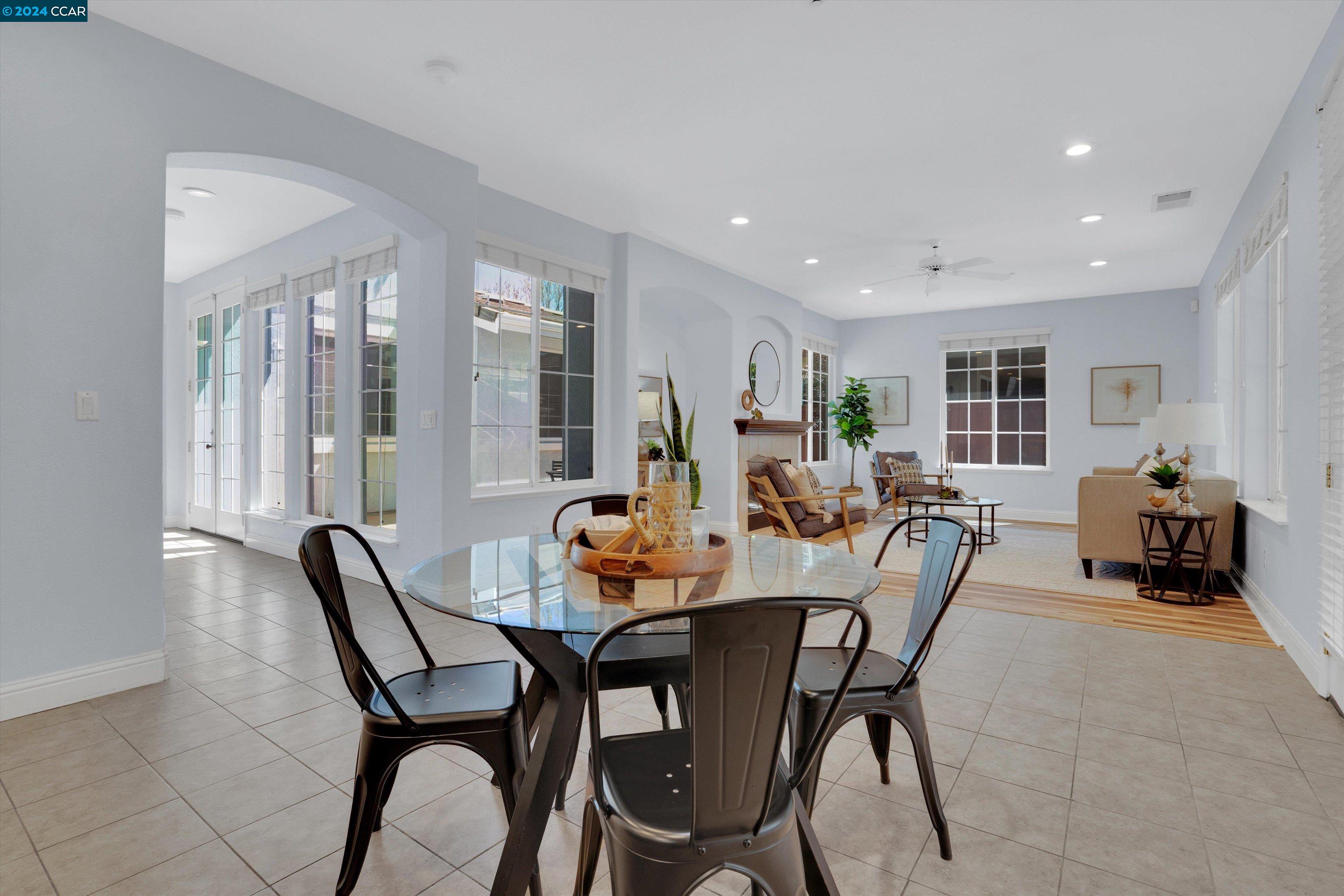 325 Foothill Dr