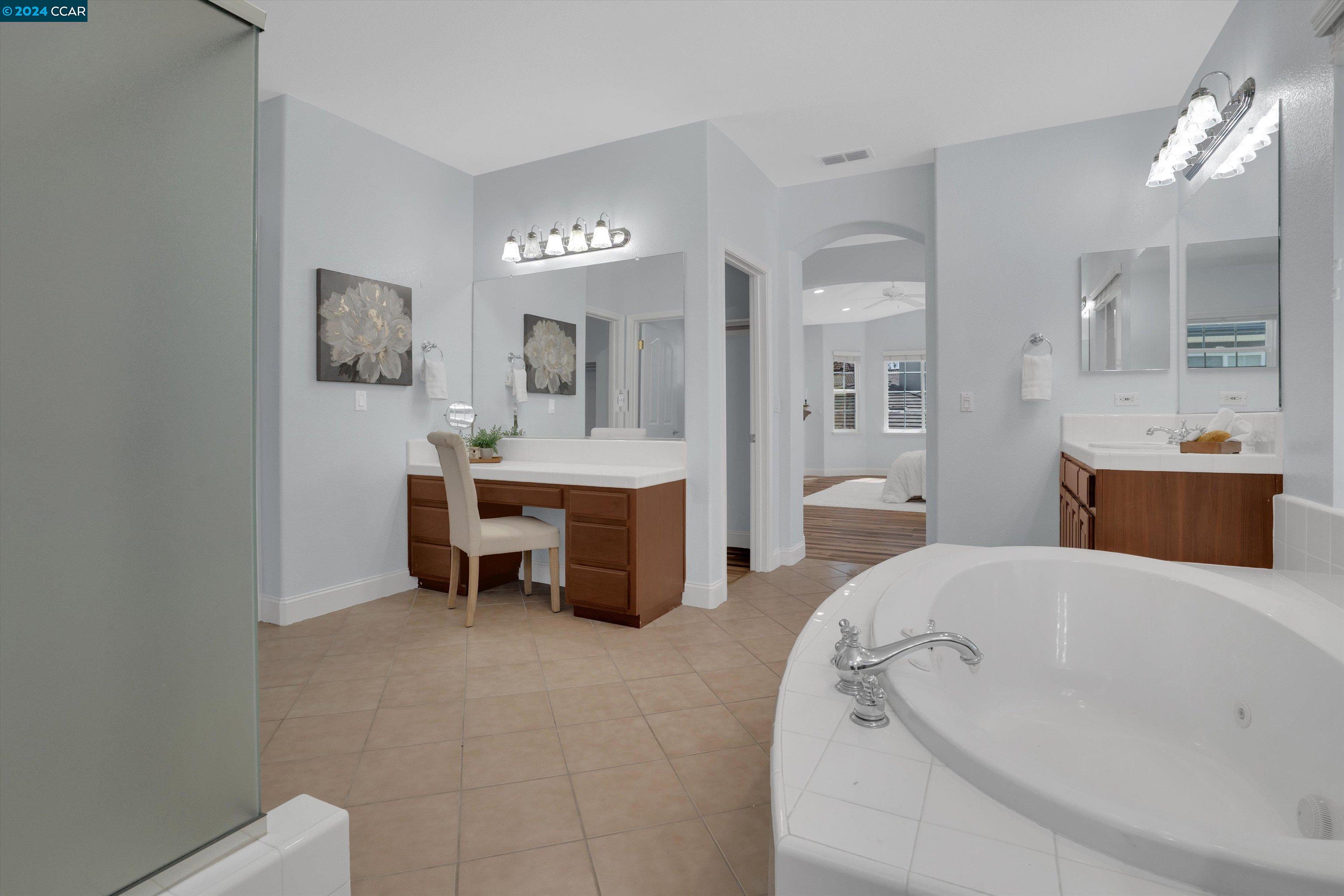 325 Foothill Dr