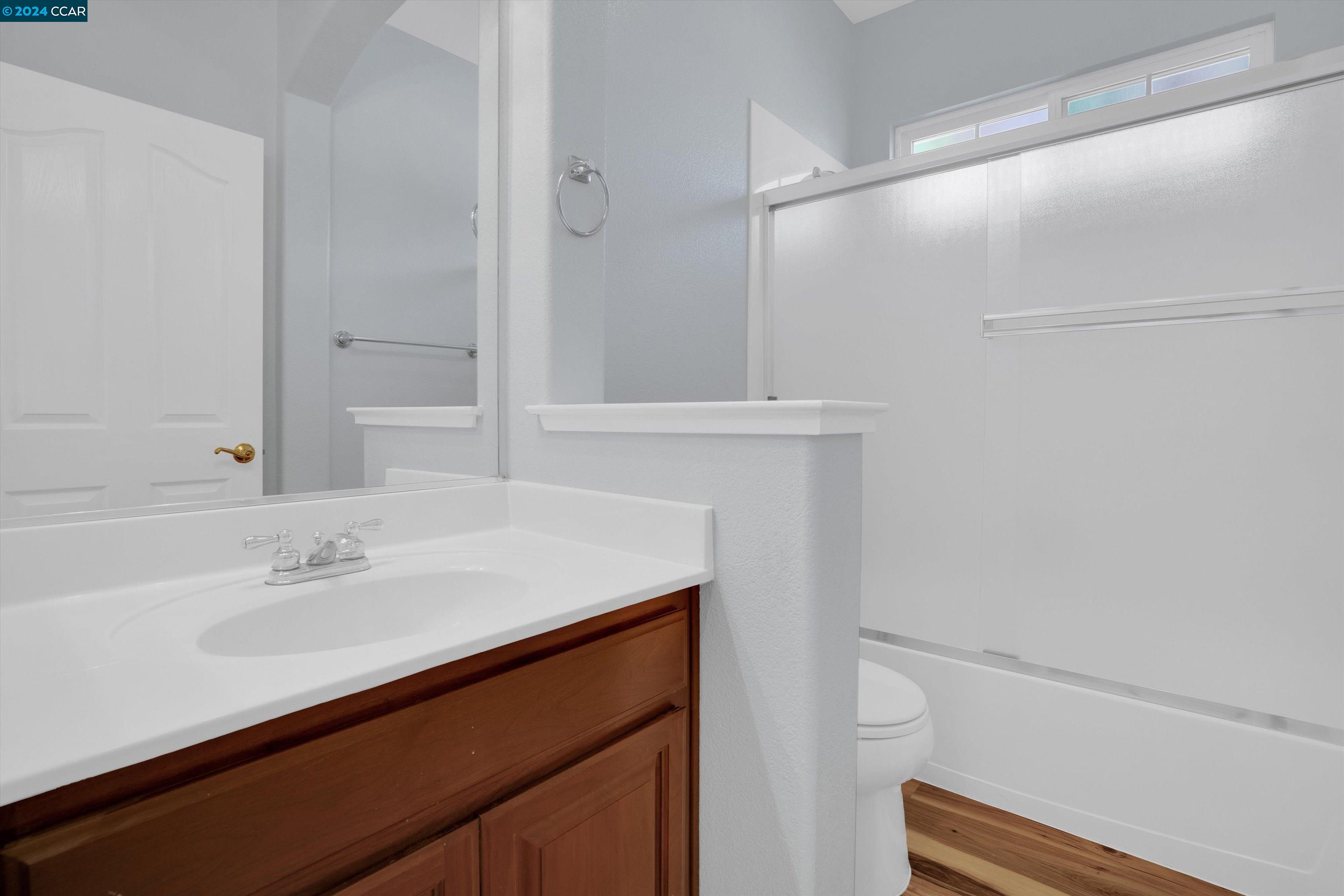 325 Foothill Dr