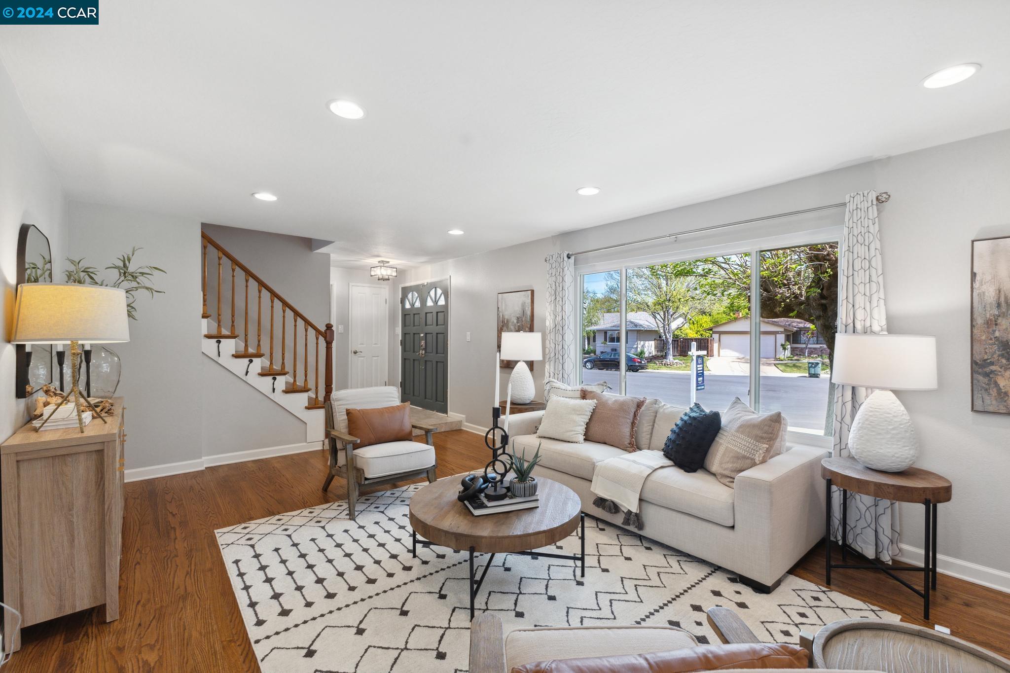 729 San Bruno Ct