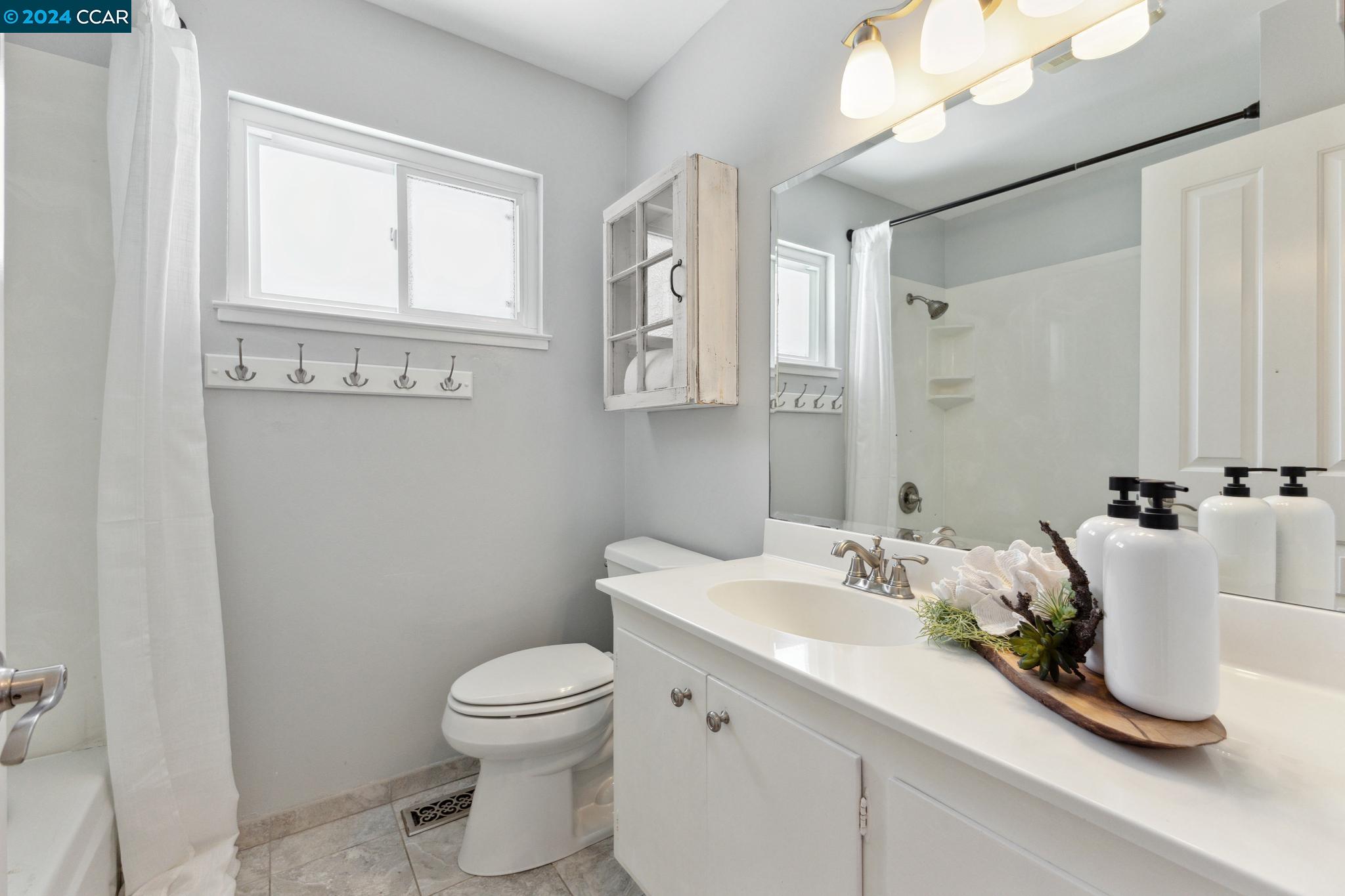729 San Bruno Ct