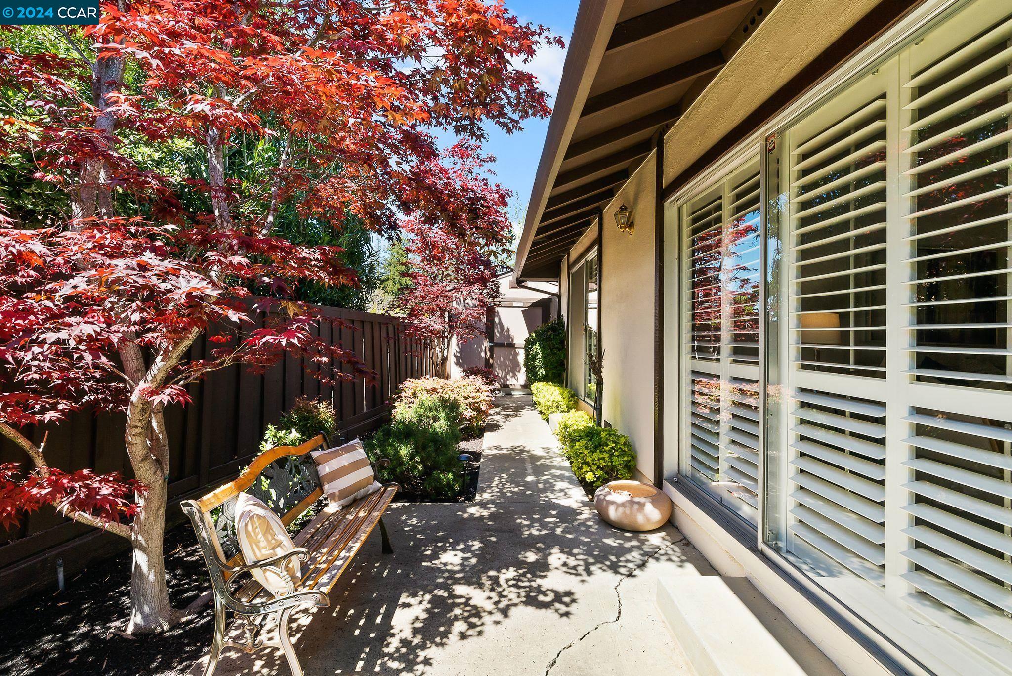 5442 Anselmo Ct