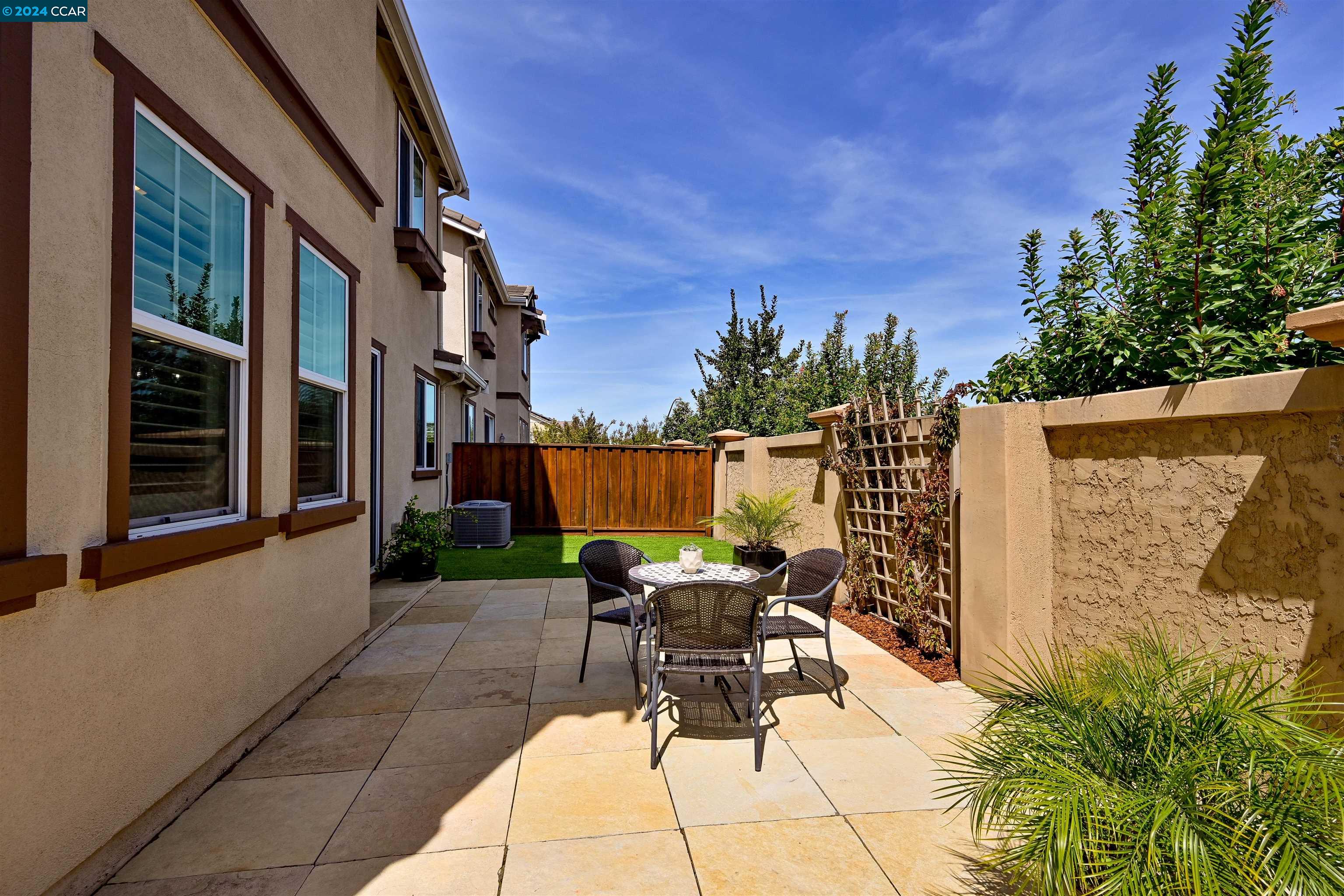 186 Elworthy Ranch Dr