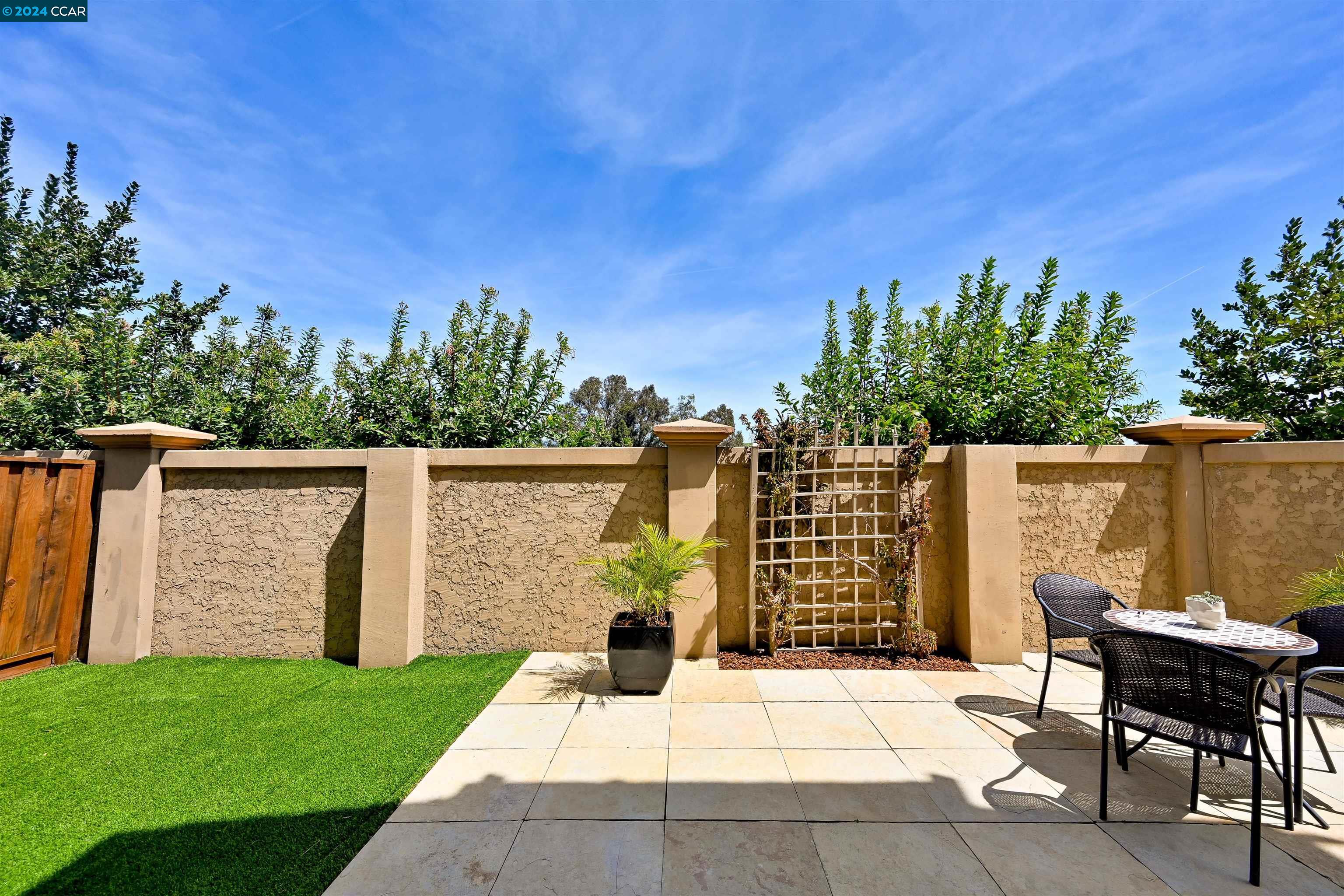 186 Elworthy Ranch Dr