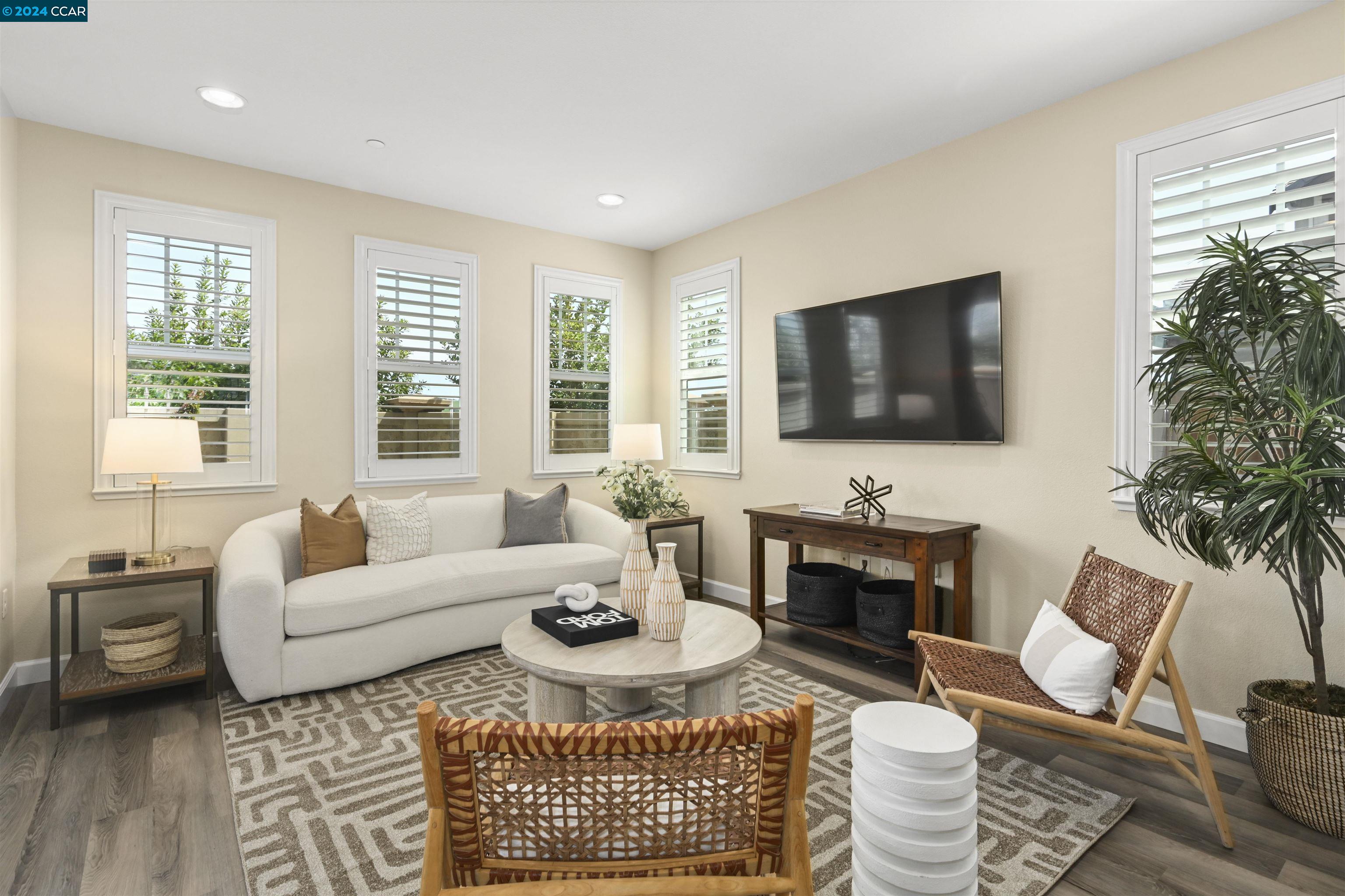 186 Elworthy Ranch Dr