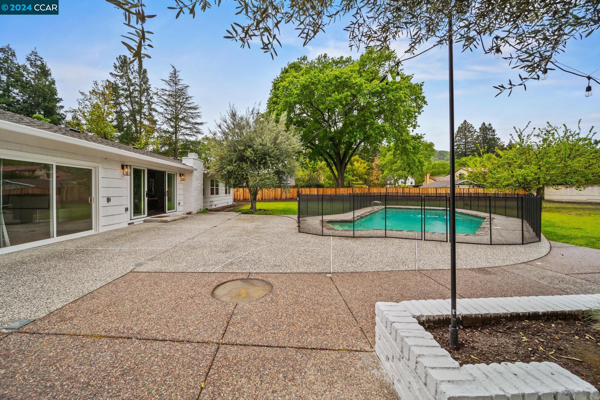 1460 Livorna Rd.