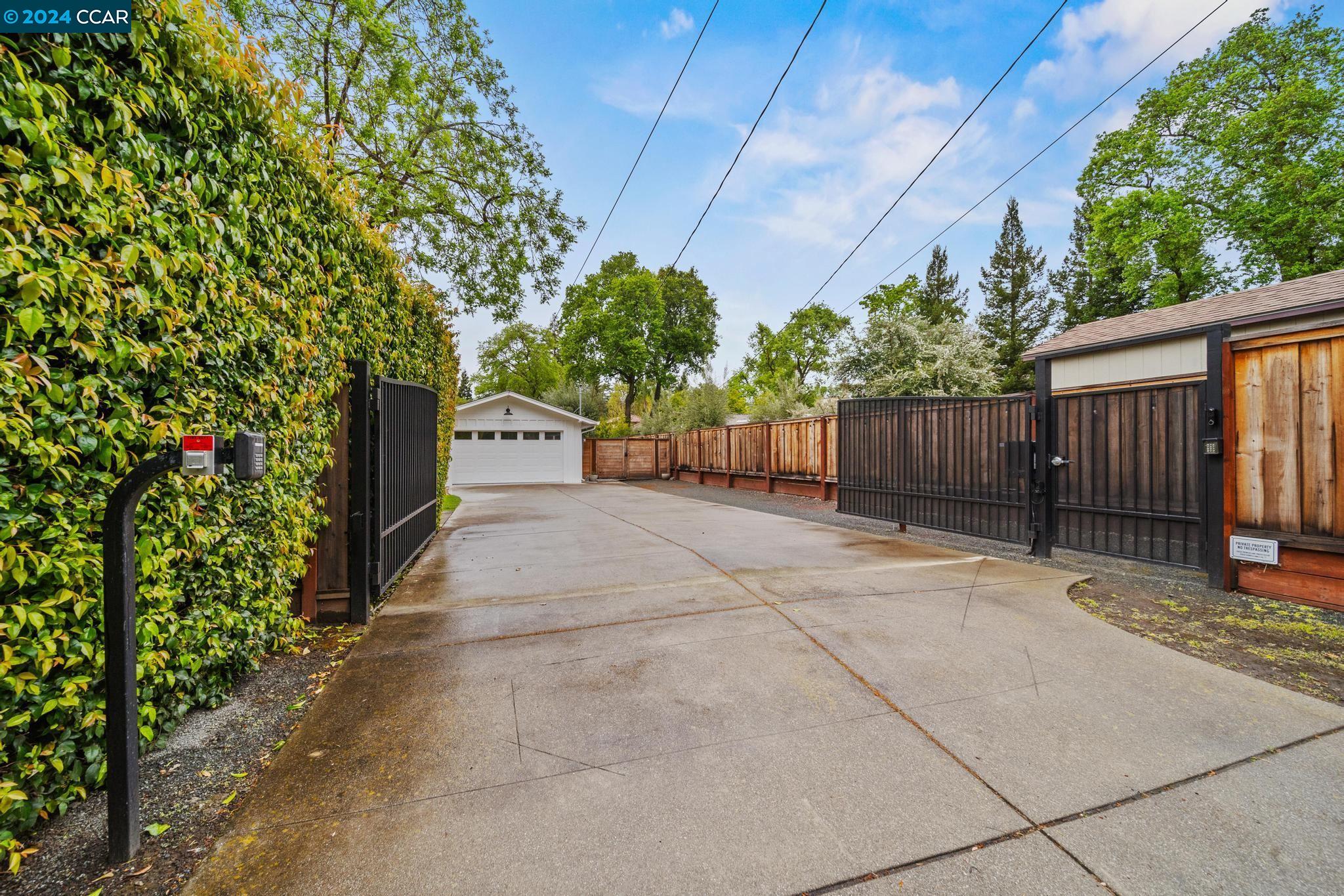 1460 Livorna Rd.