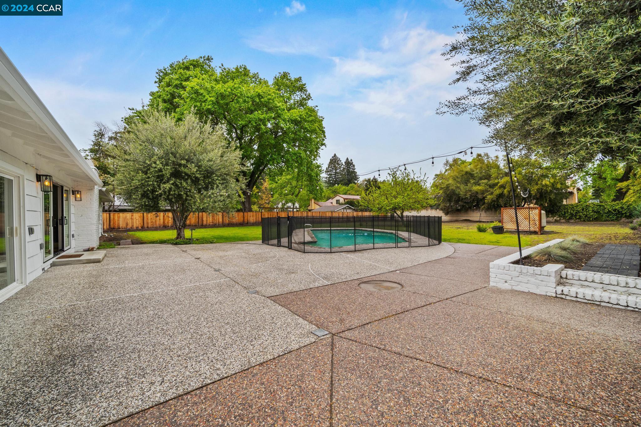 1460 Livorna Rd.