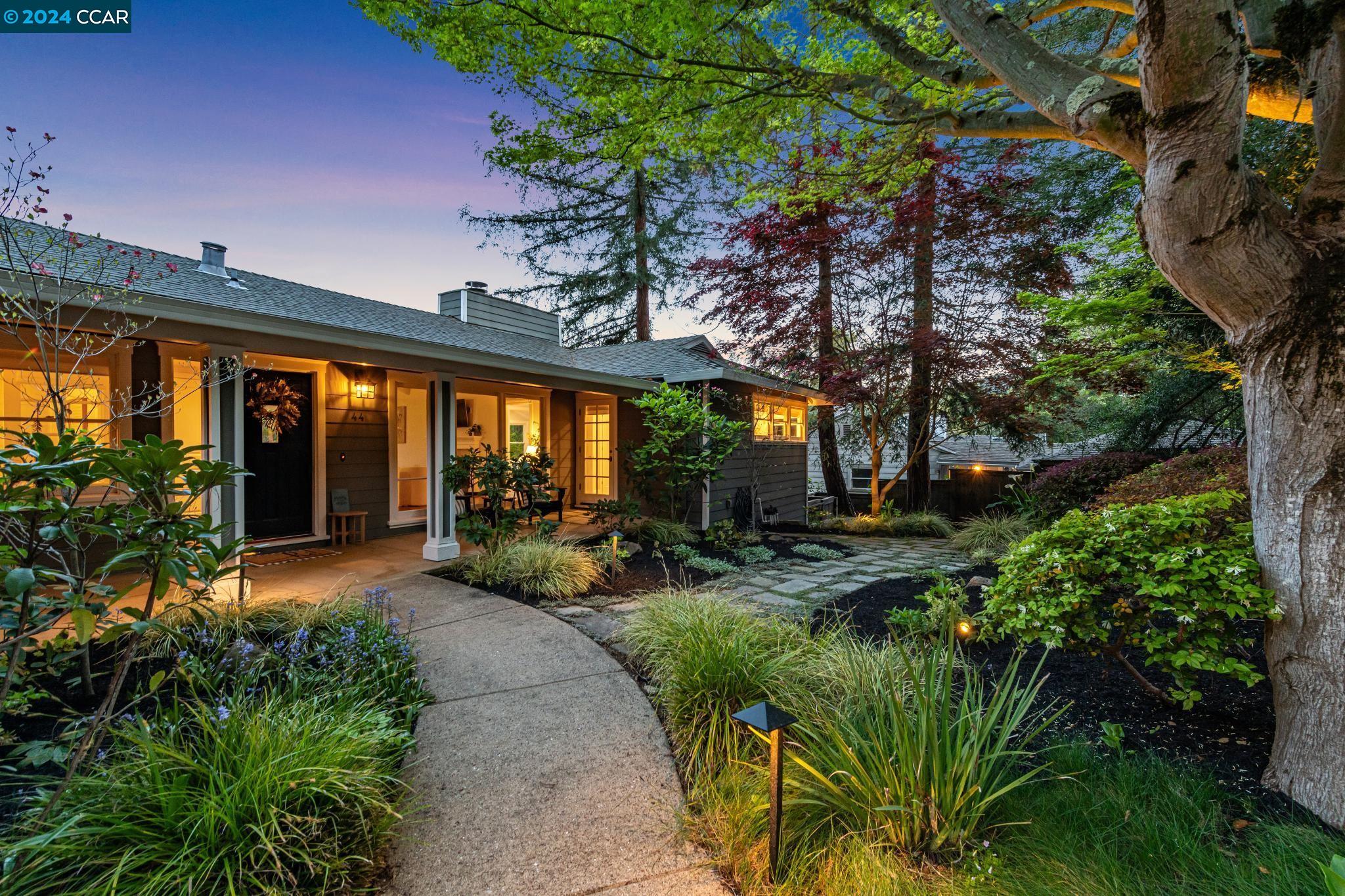 44 Valencia Rd