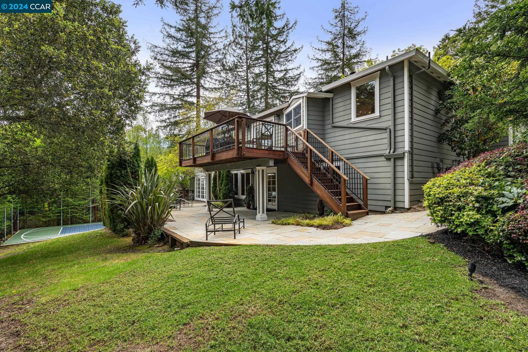 44 Valencia Rd