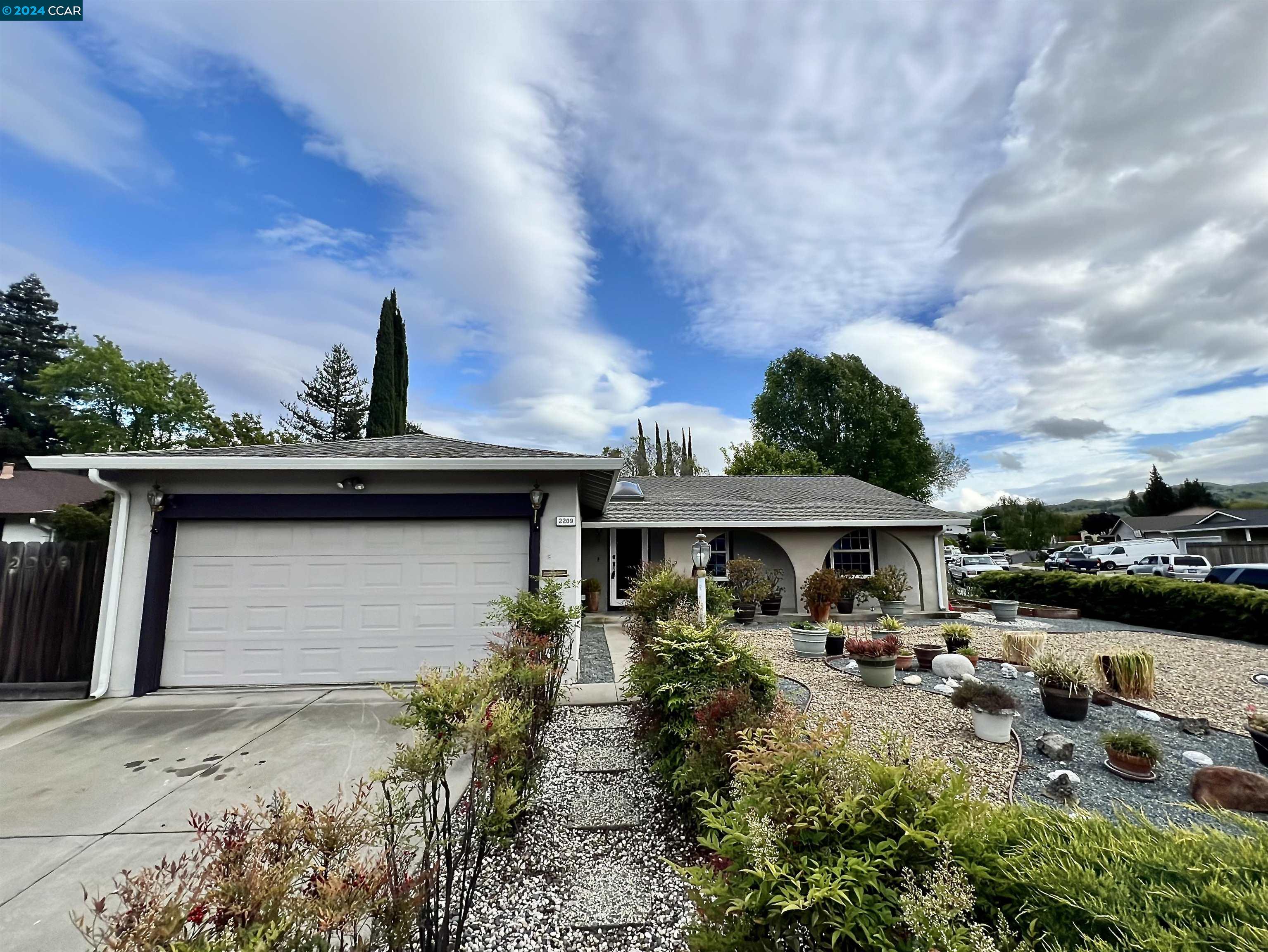 2209 Lopez Drive