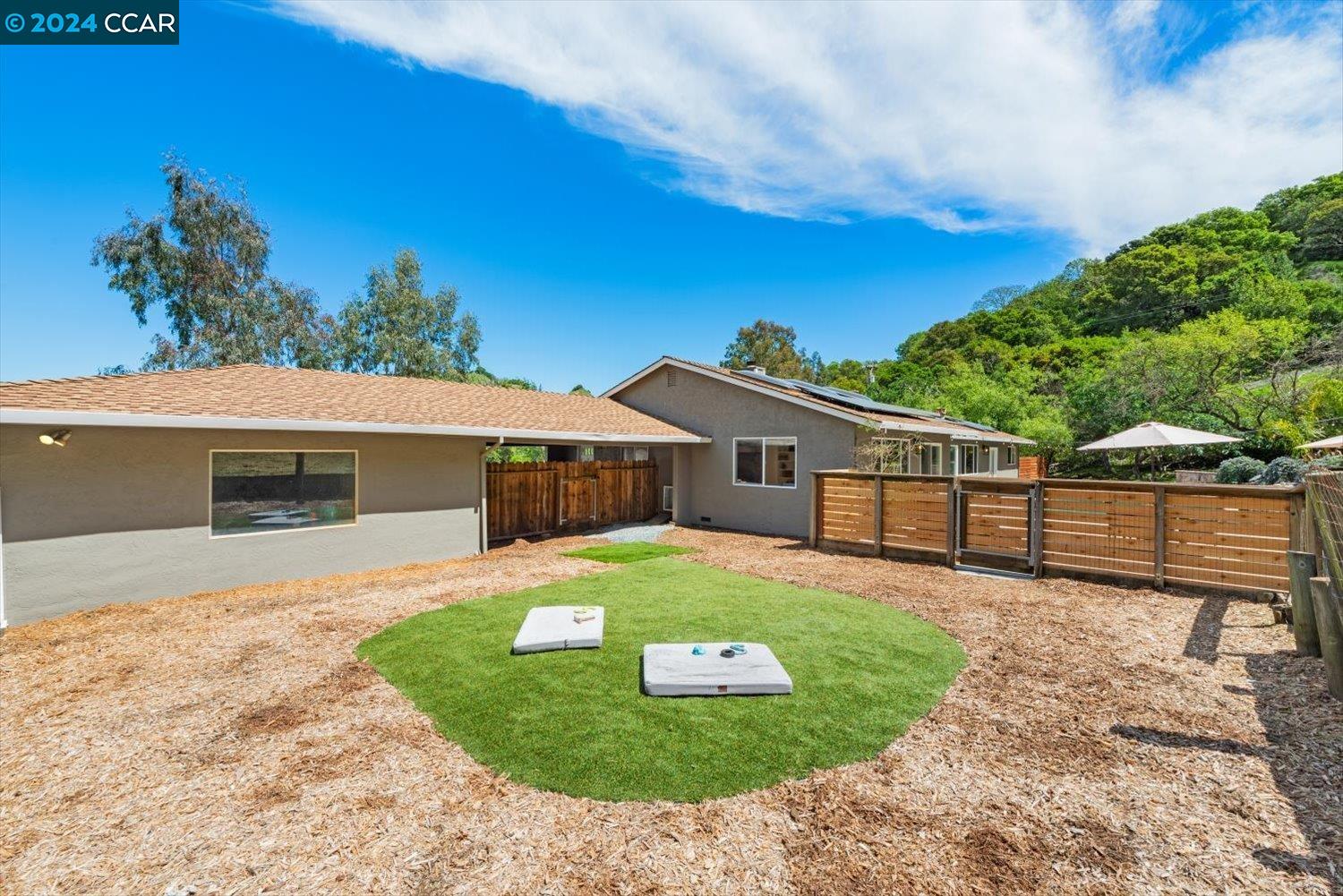 315 Bear Oaks Ln