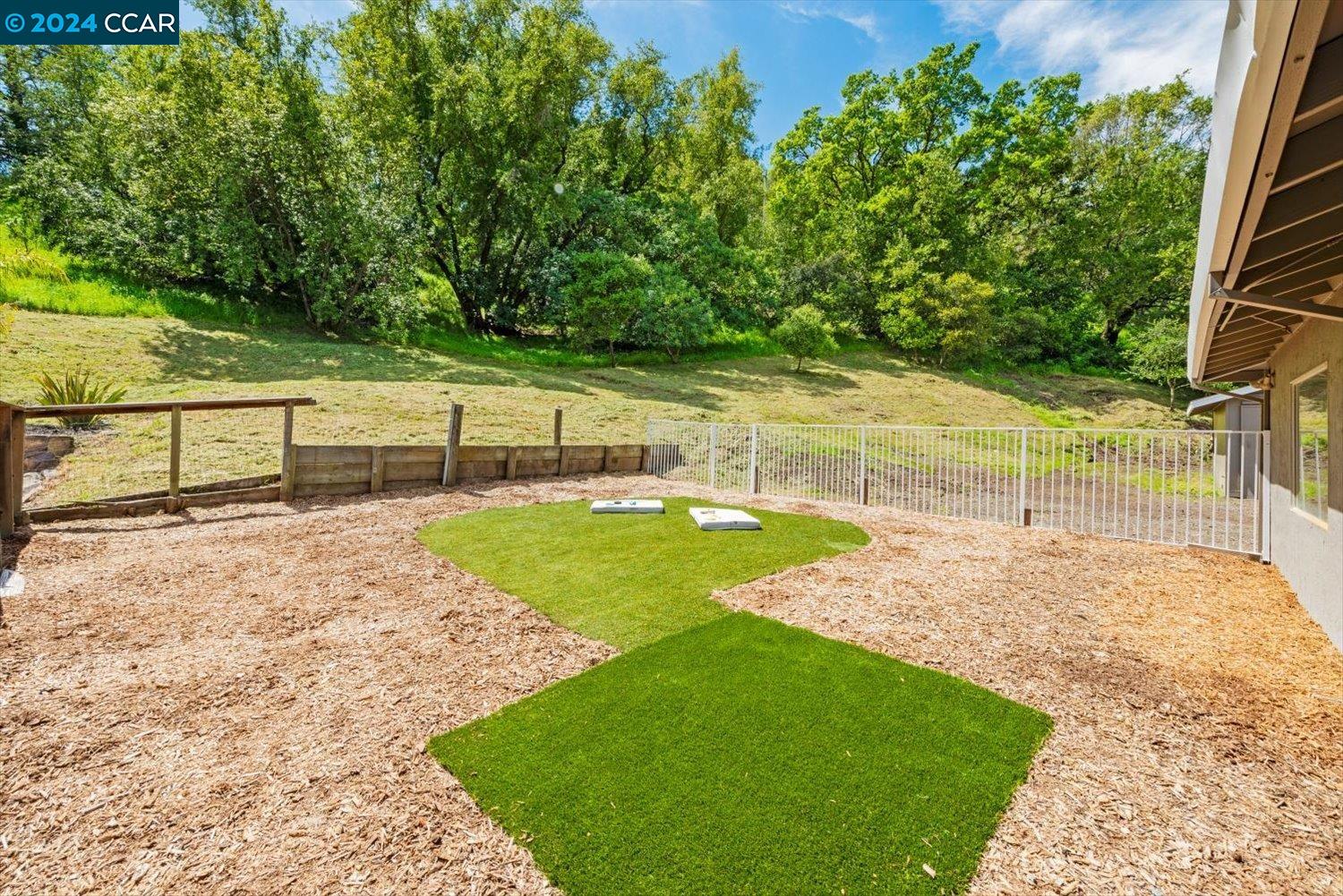 315 Bear Oaks Ln