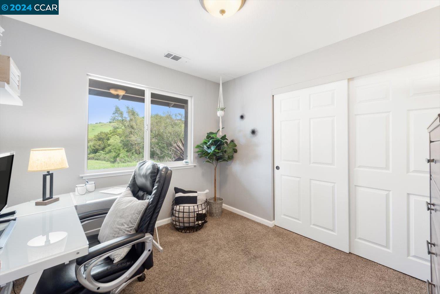 315 Bear Oaks Ln