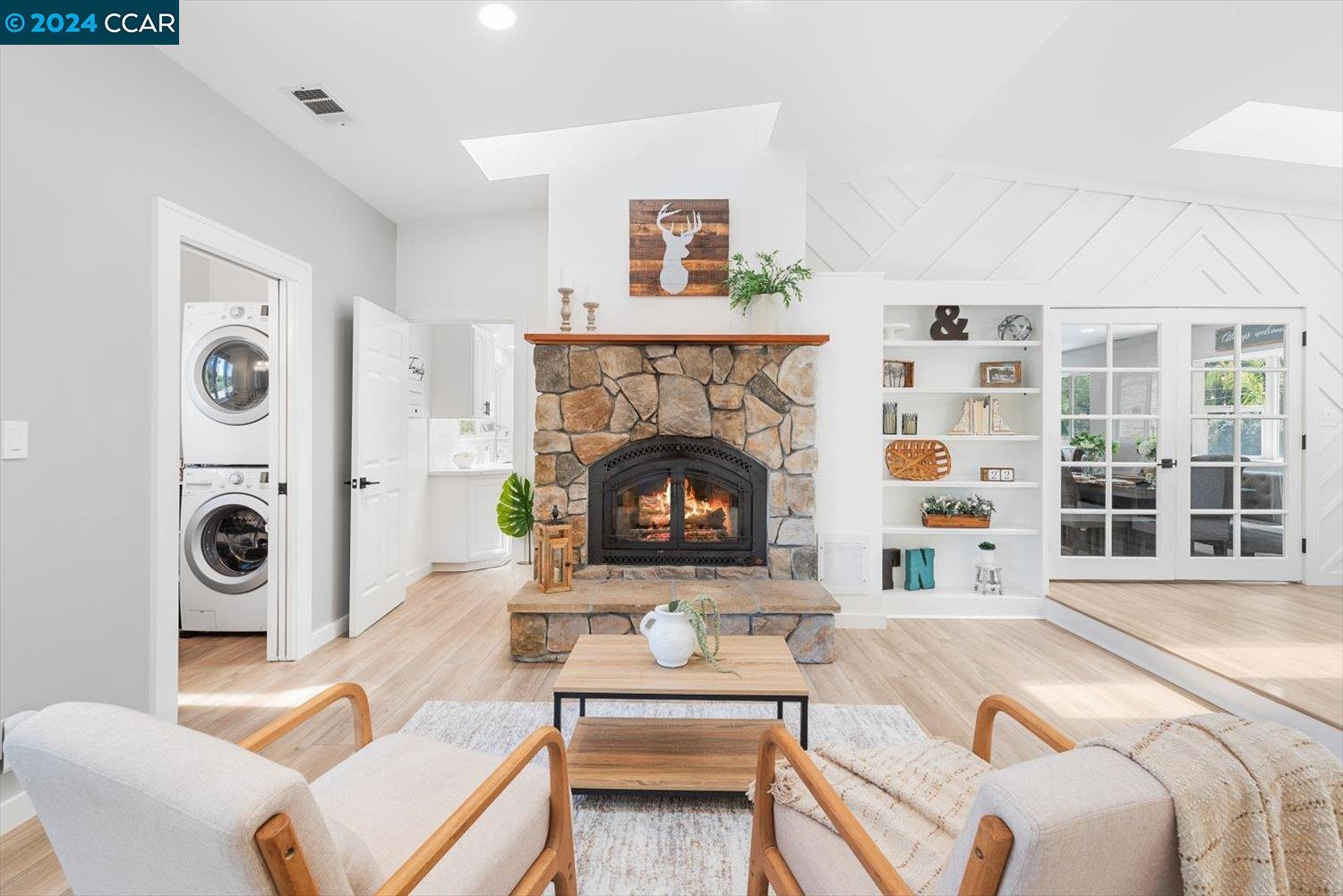 315 Bear Oaks Ln