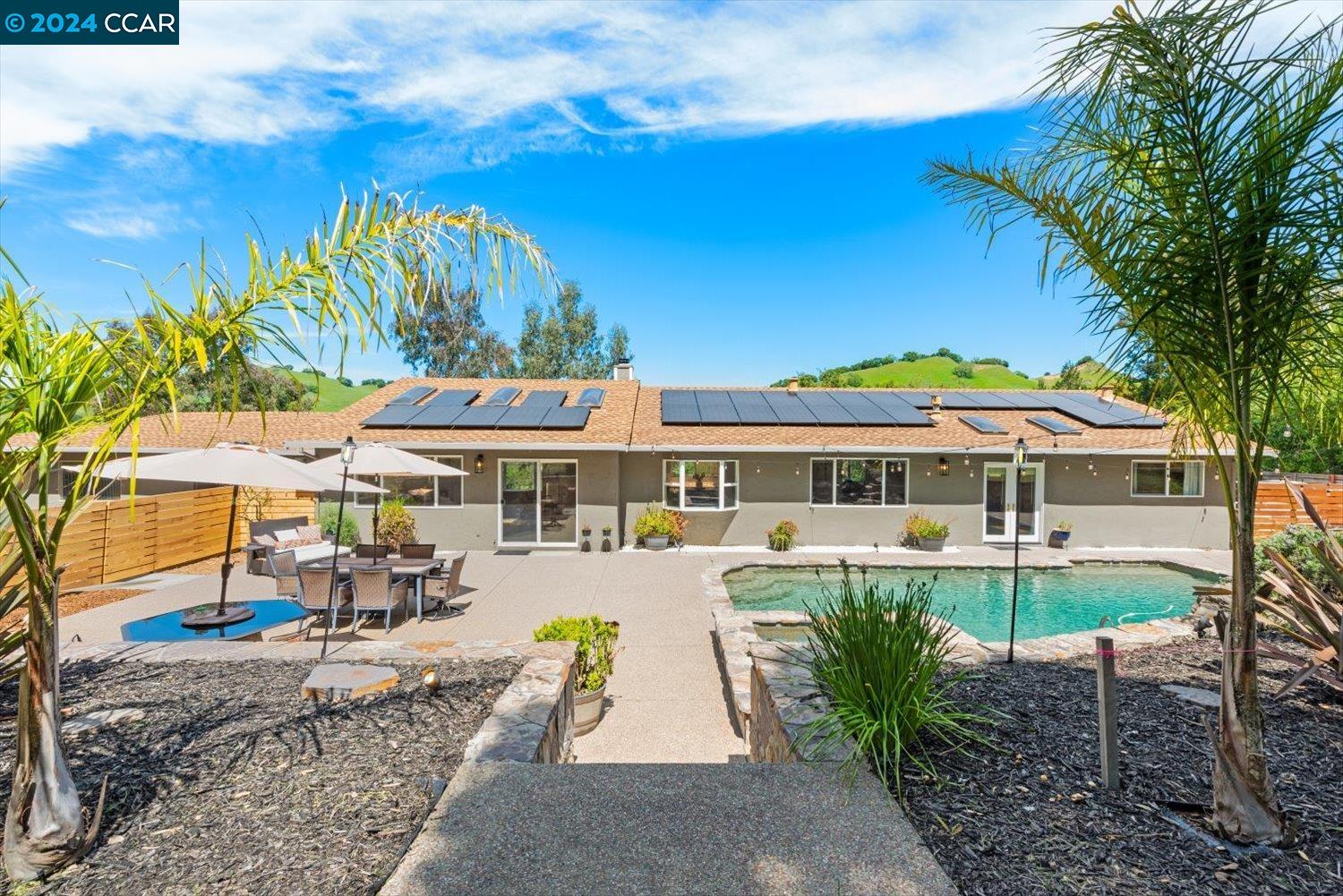 315 Bear Oaks Ln
