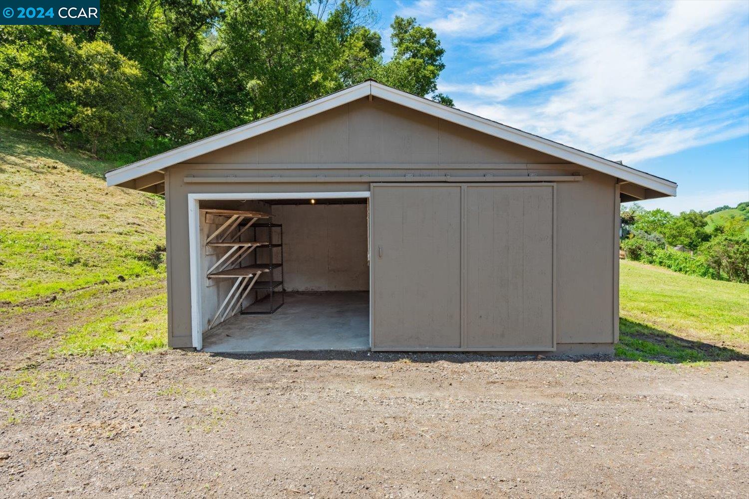 315 Bear Oaks Ln