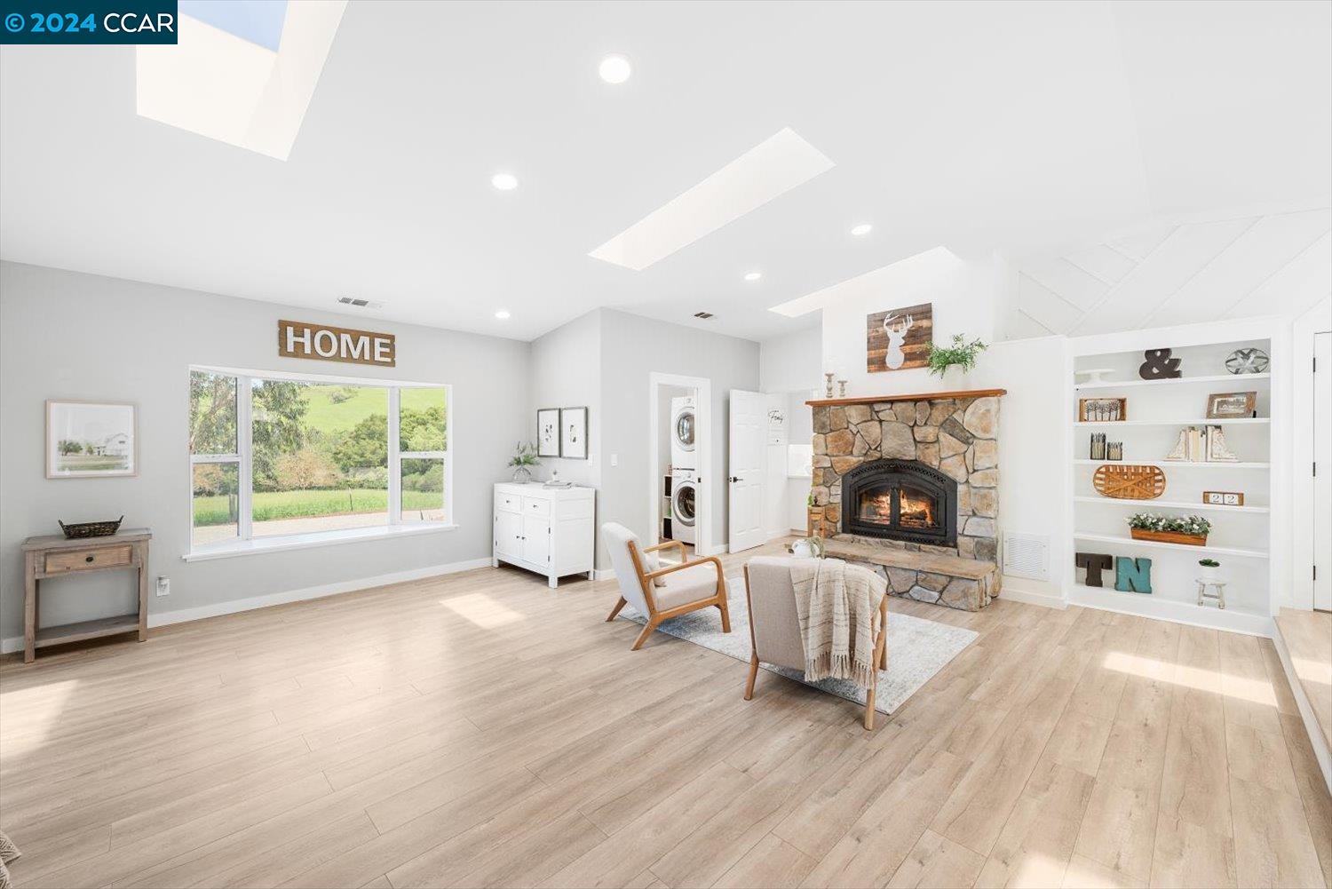 315 Bear Oaks Ln