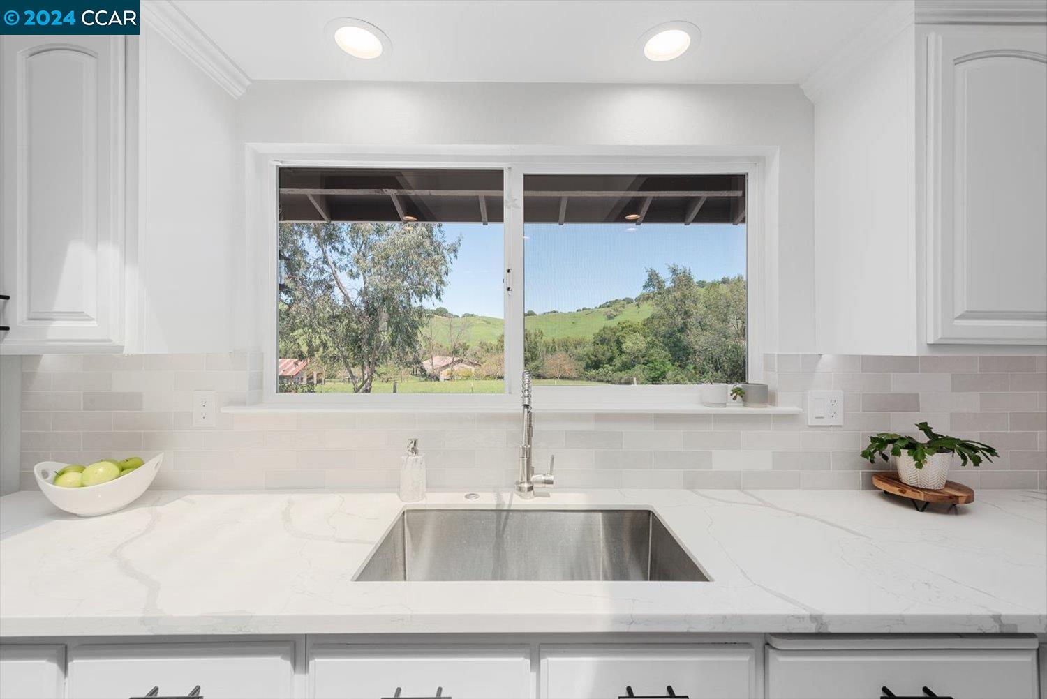315 Bear Oaks Ln