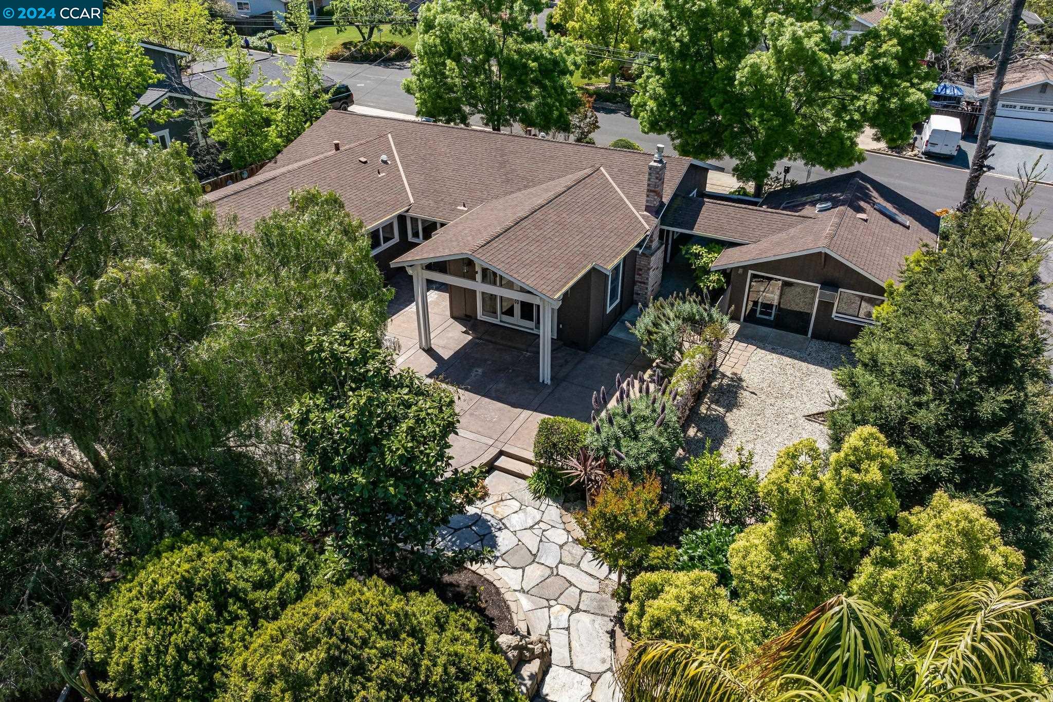 1201 Krona Ln