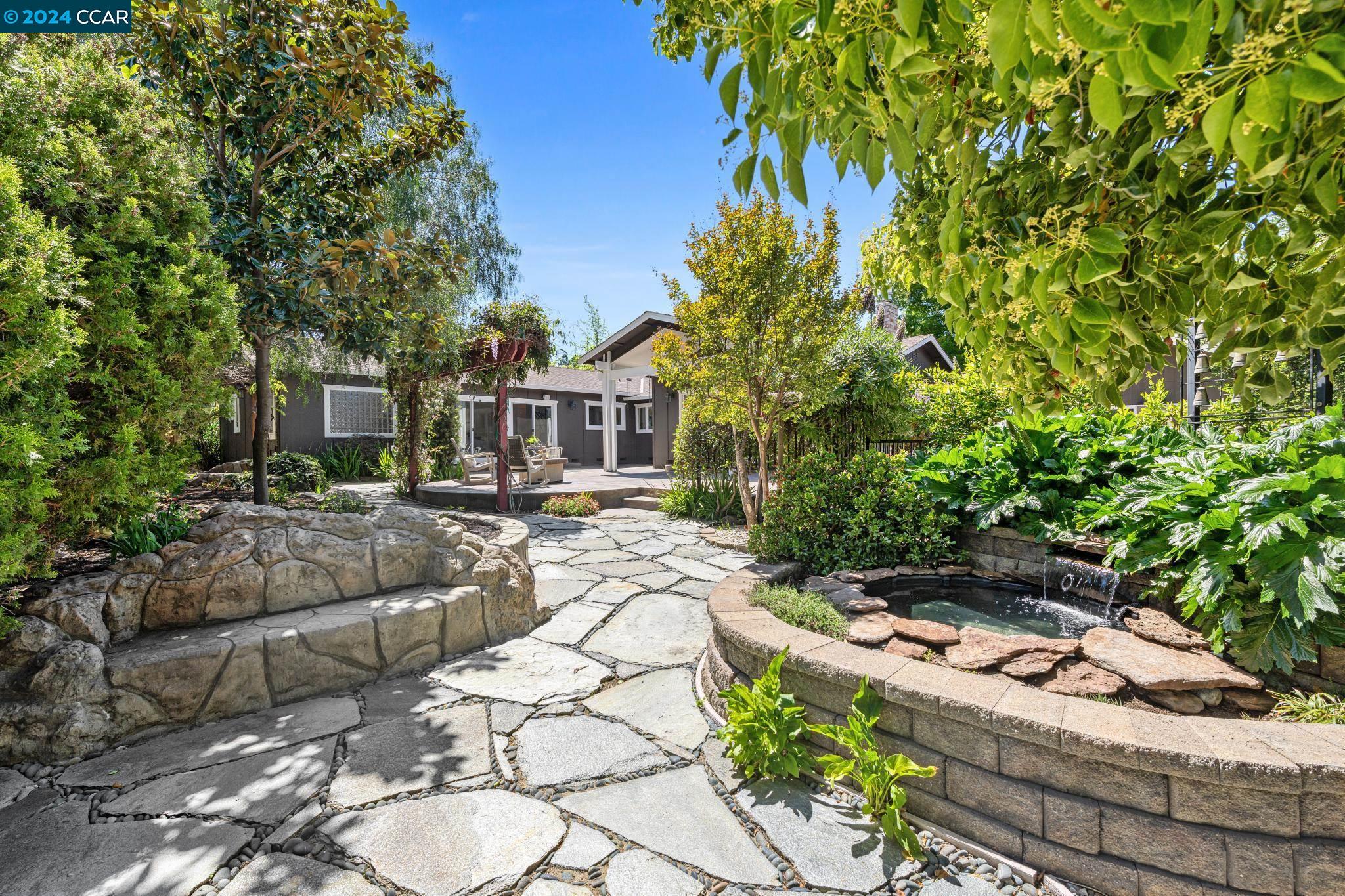 1201 Krona Ln