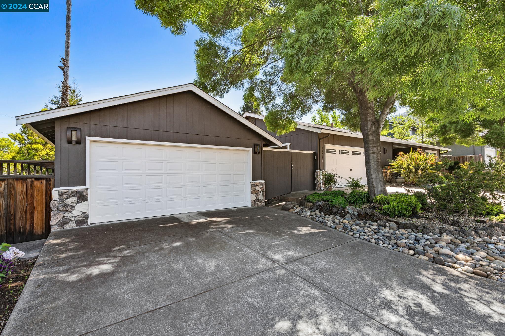 1201 Krona Ln