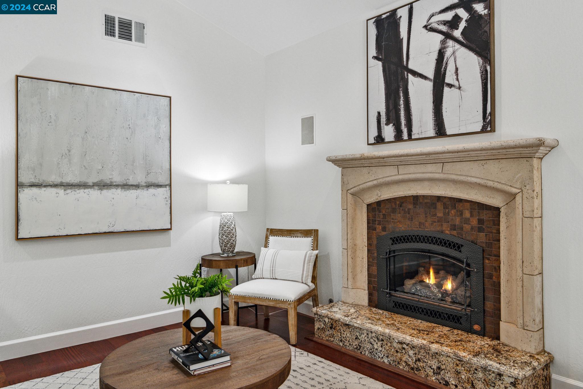 1201 Krona Ln