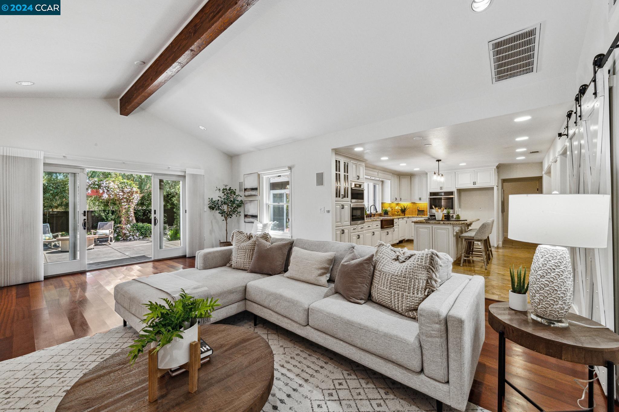 1201 Krona Ln