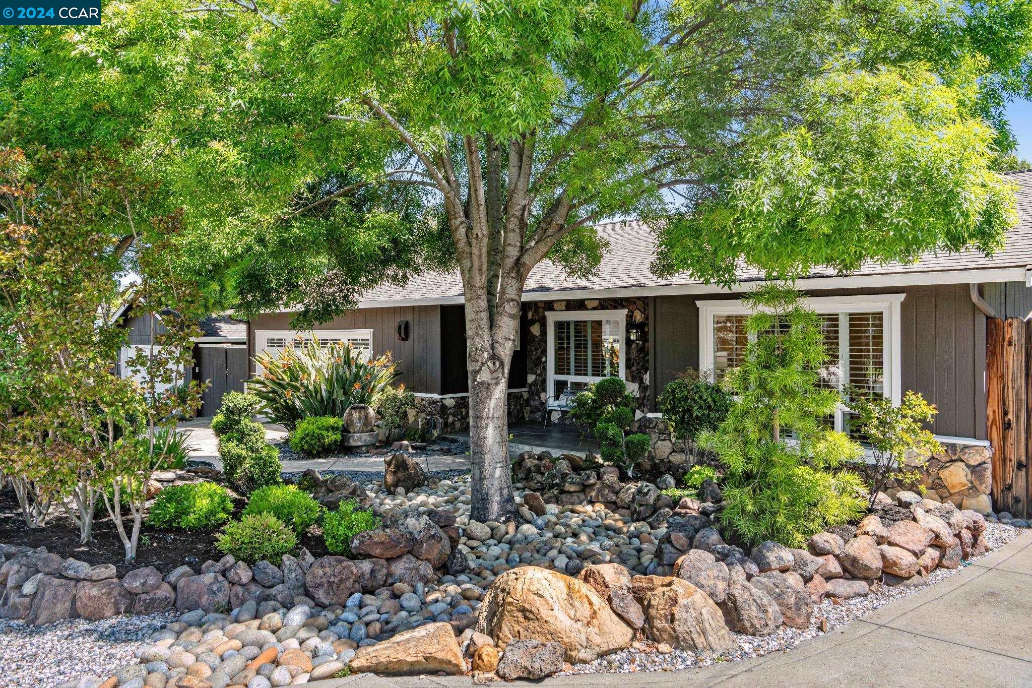 1201 Krona Ln