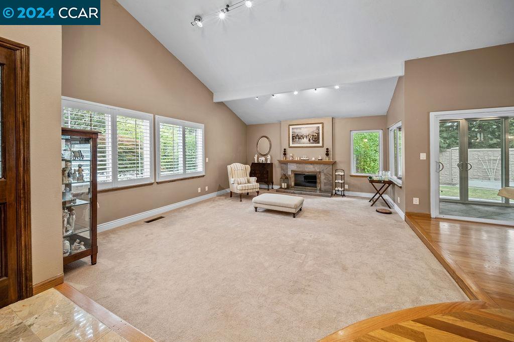 869 Saint George Rd