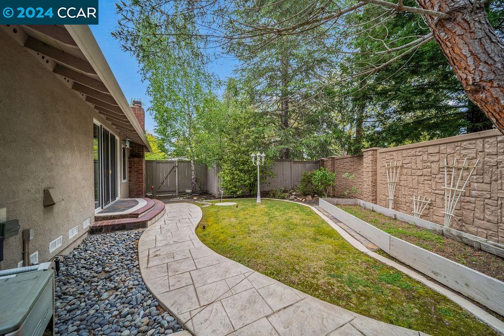 869 Saint George Rd