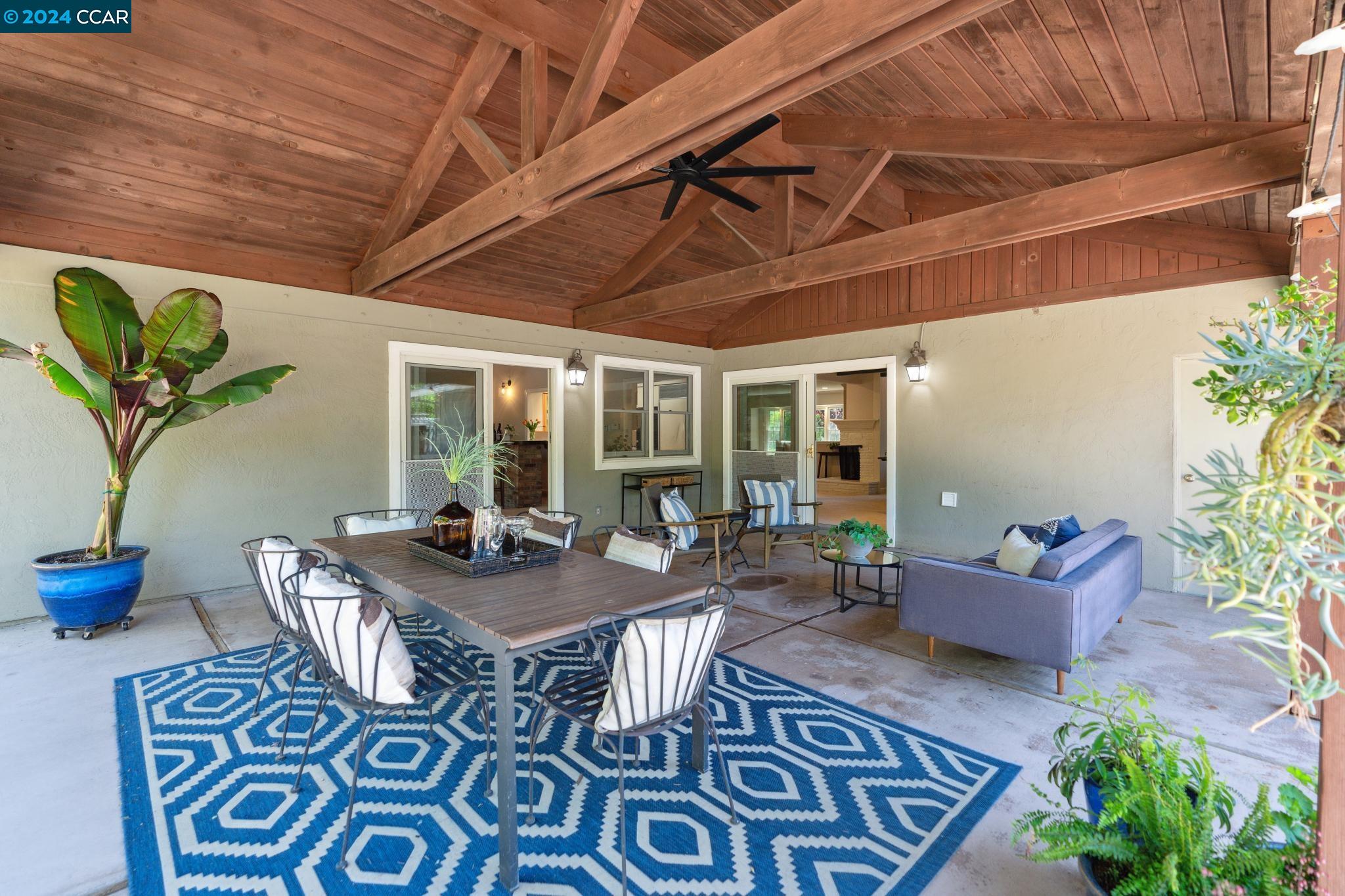 216 Oak Knoll Loop