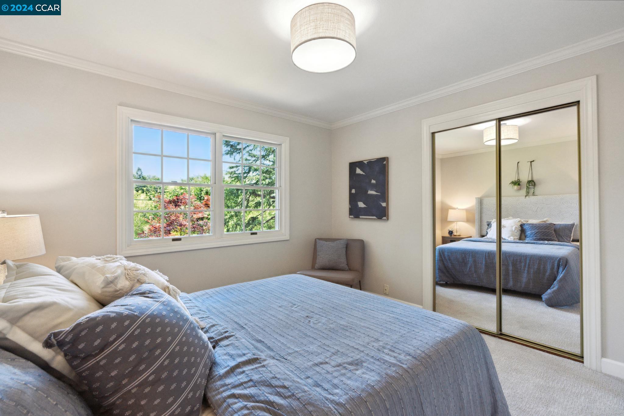 216 Oak Knoll Loop