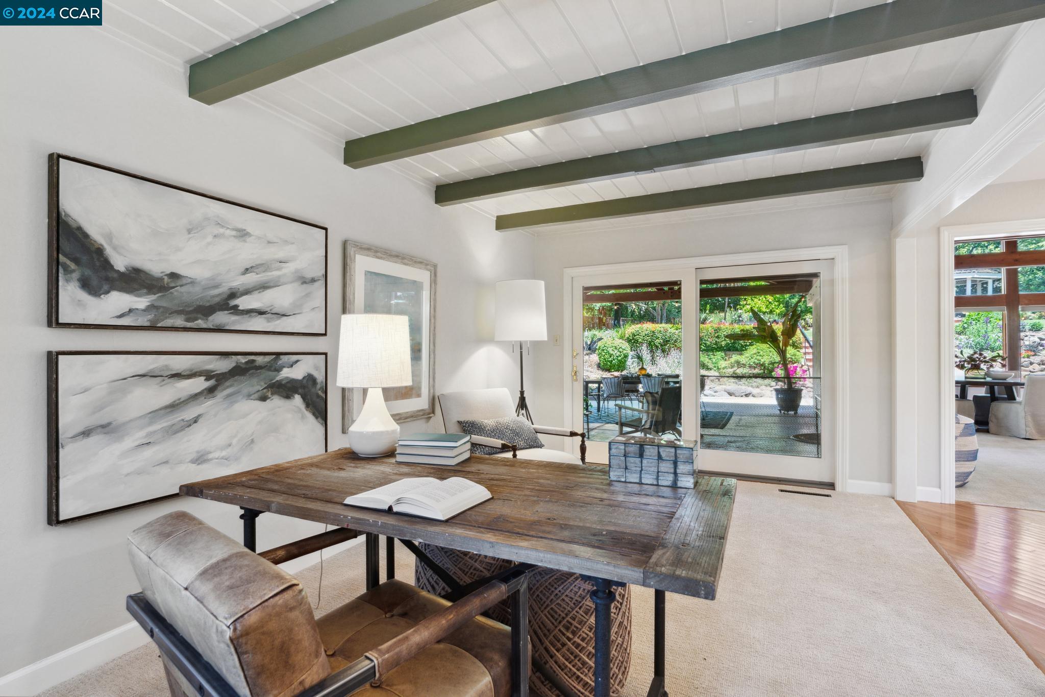 216 Oak Knoll Loop