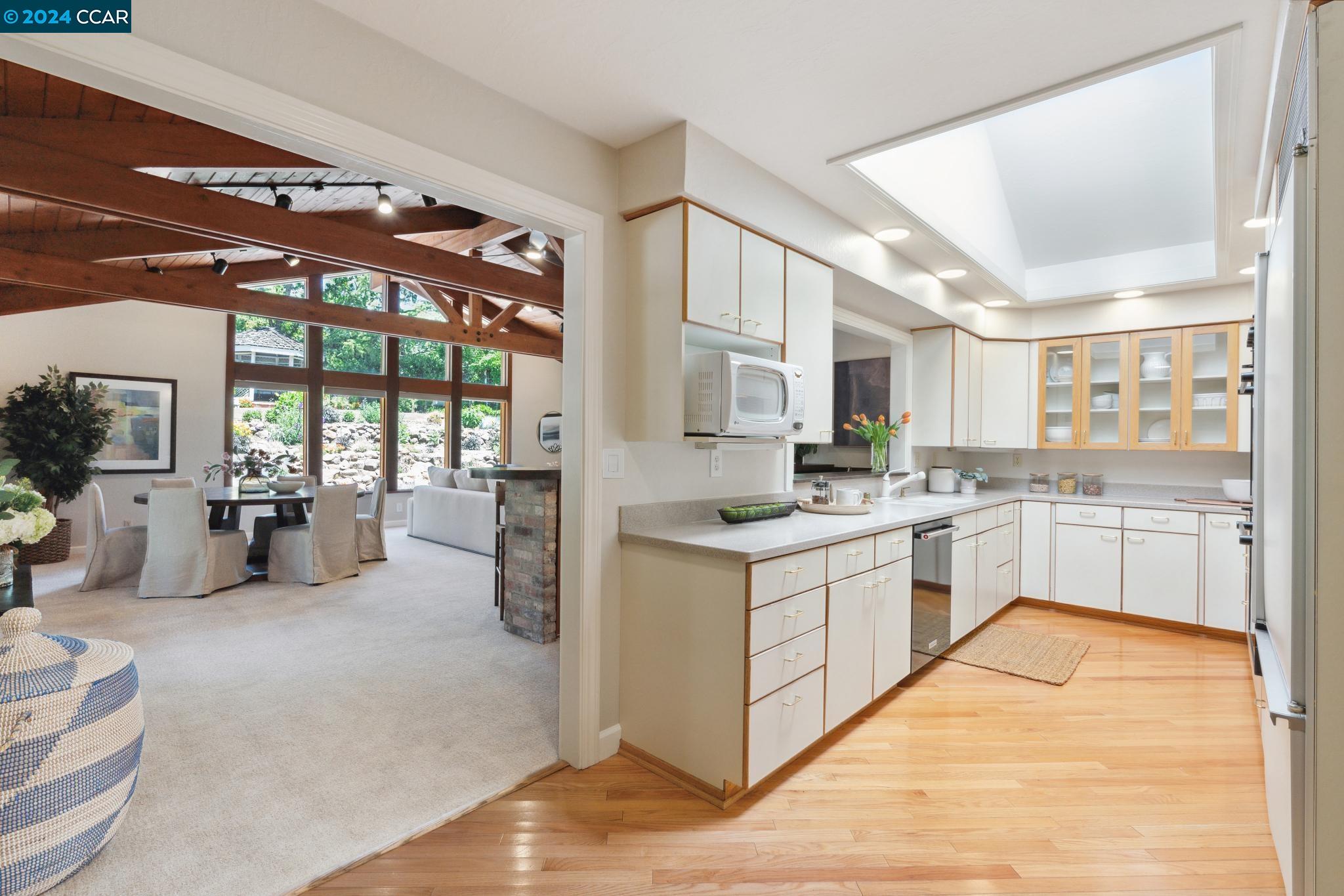 216 Oak Knoll Loop