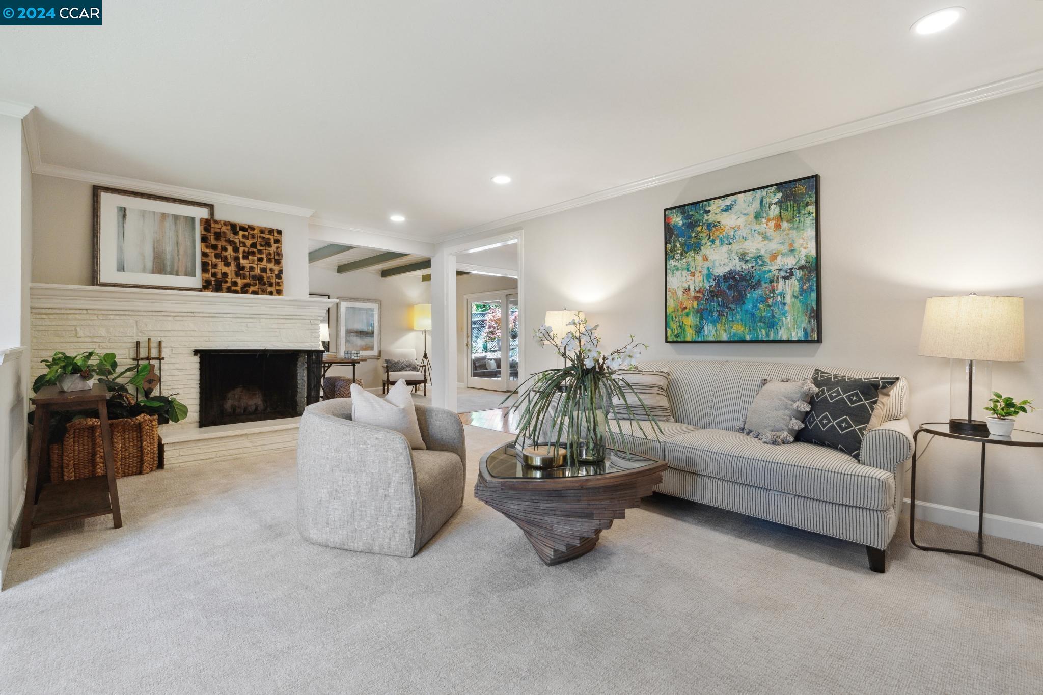 216 Oak Knoll Loop