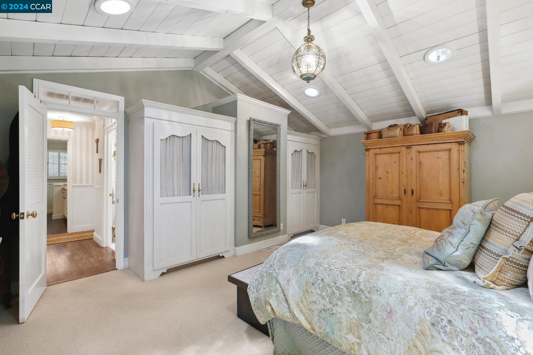 15 Hartwood Ct