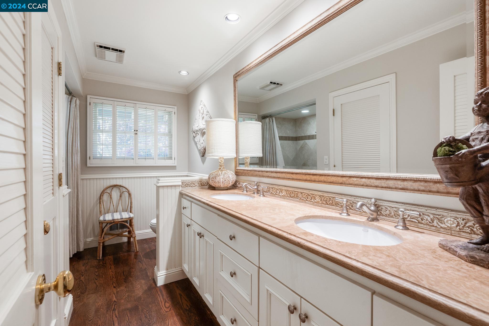 15 Hartwood Ct