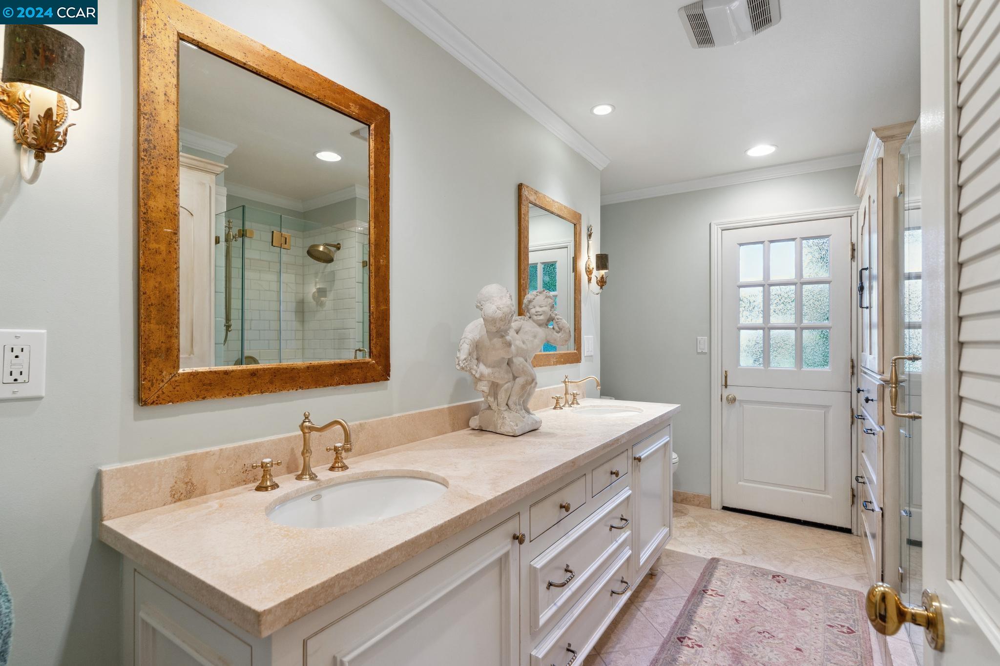 15 Hartwood Ct