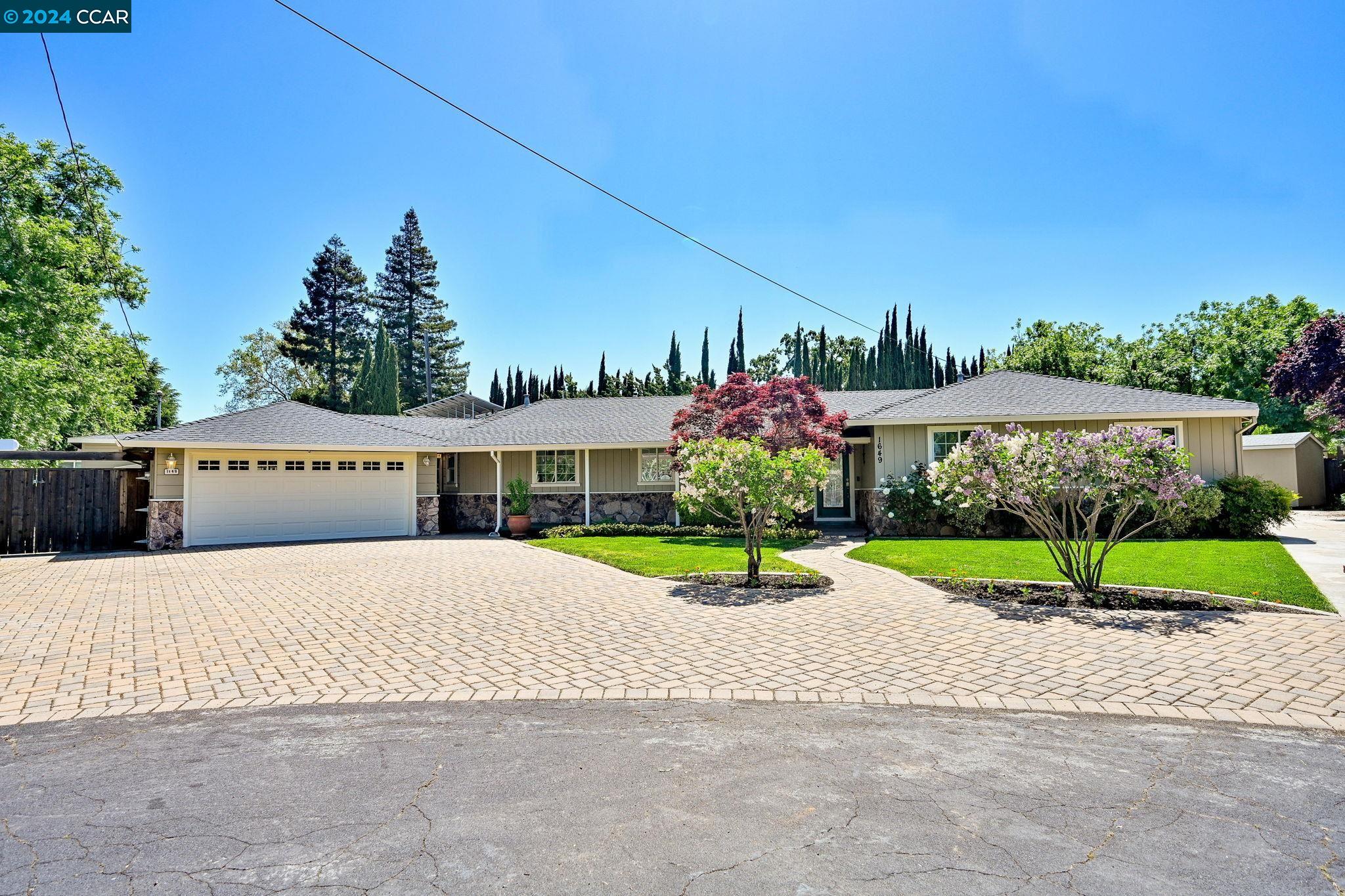 1649 Georgia Dr