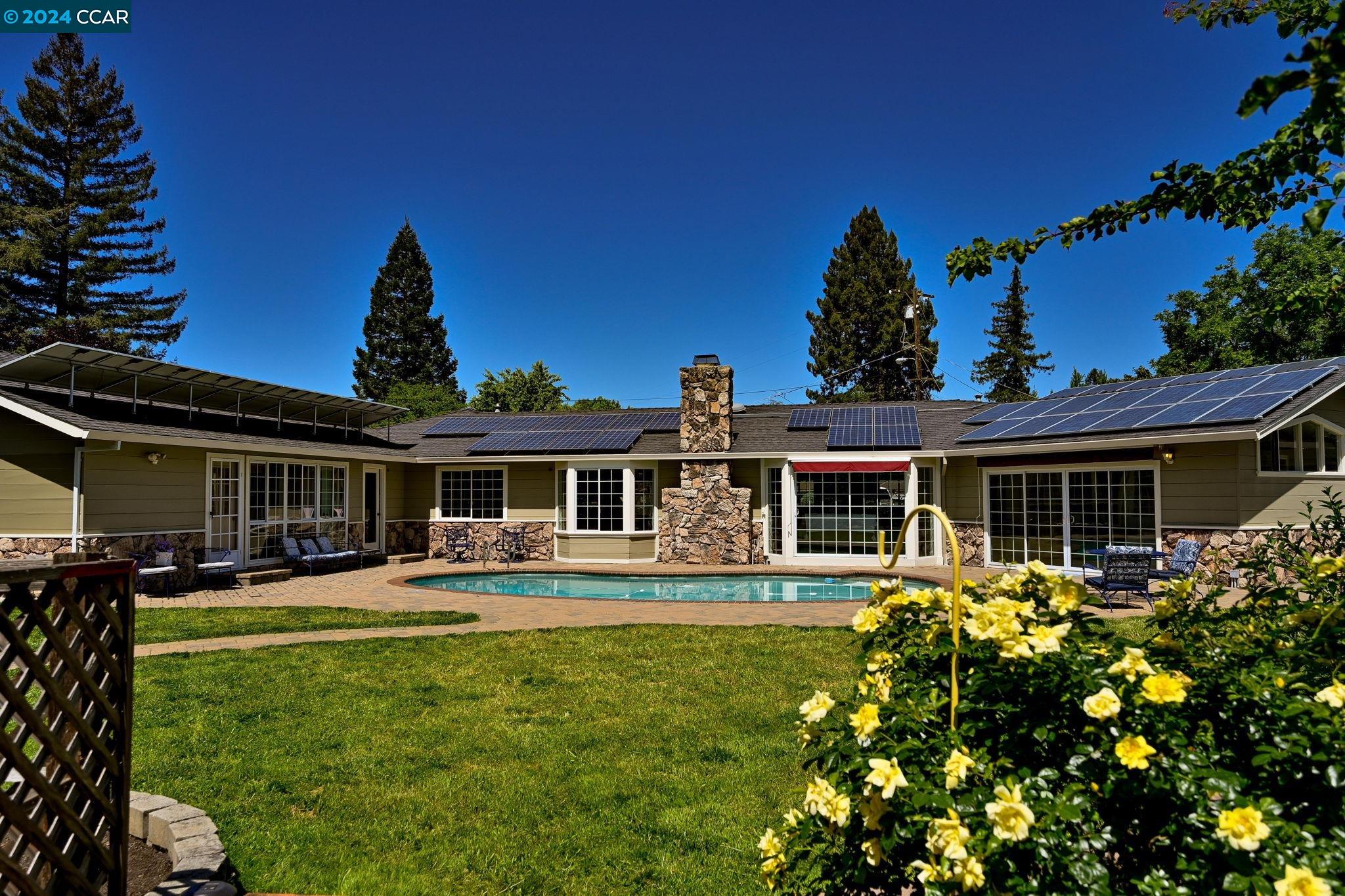 1649 Georgia Dr
