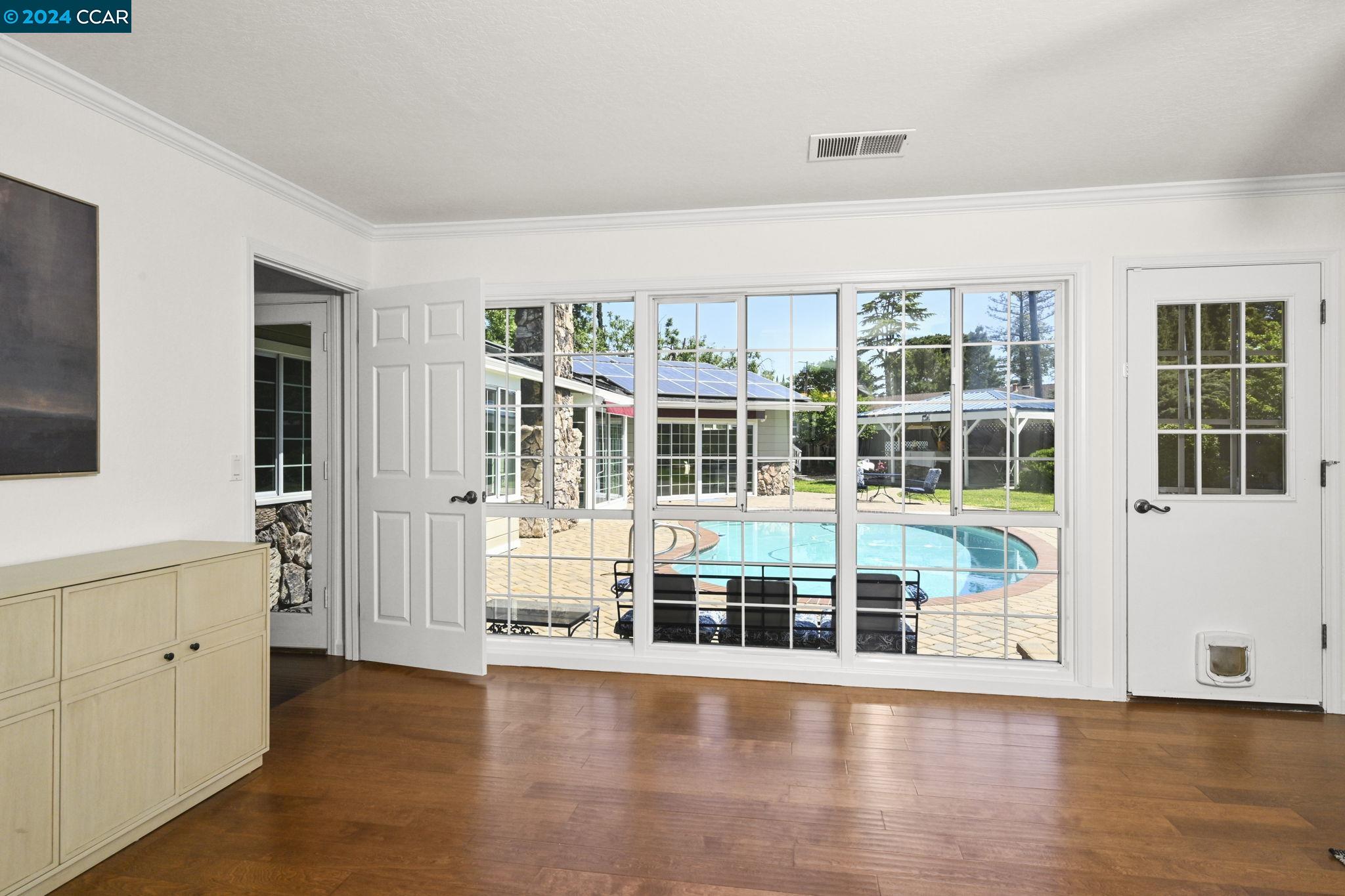 1649 Georgia Dr