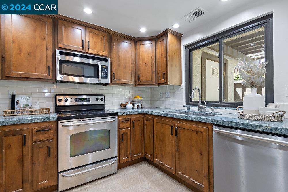 588 Churchill Downs Ct.