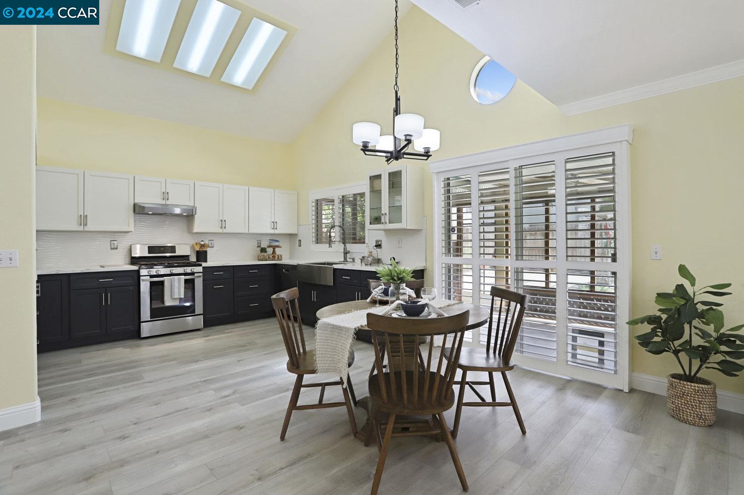 2513 Eagle Rock Cir