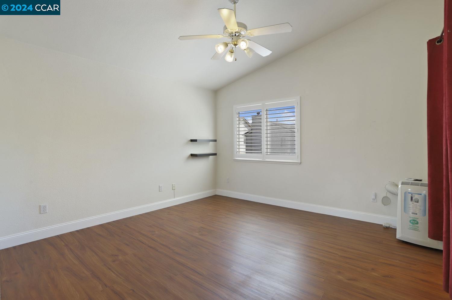 2513 Eagle Rock Cir