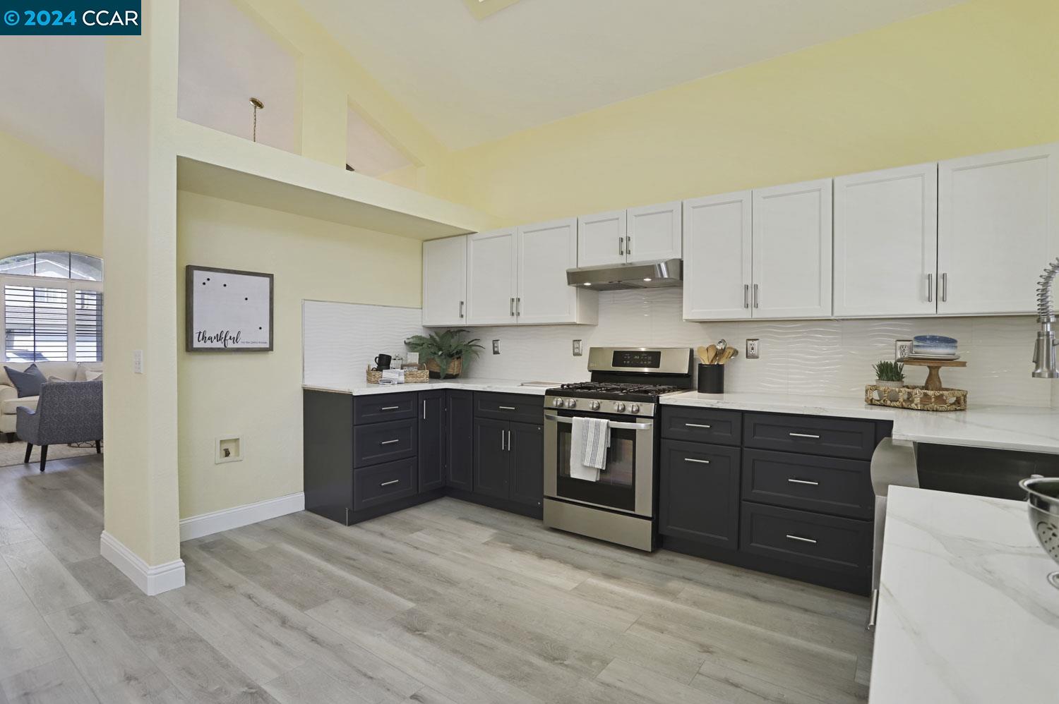 2513 Eagle Rock Cir