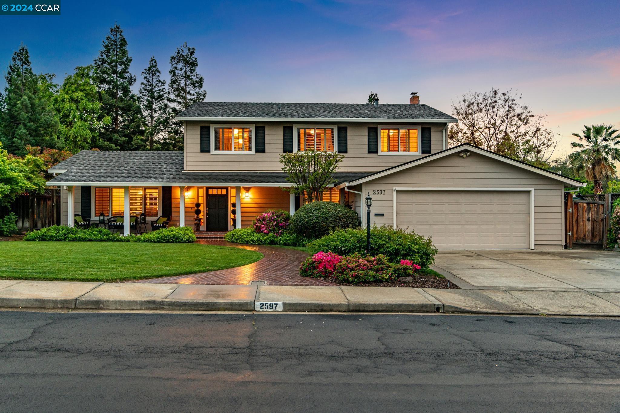 2597 Comistas Dr