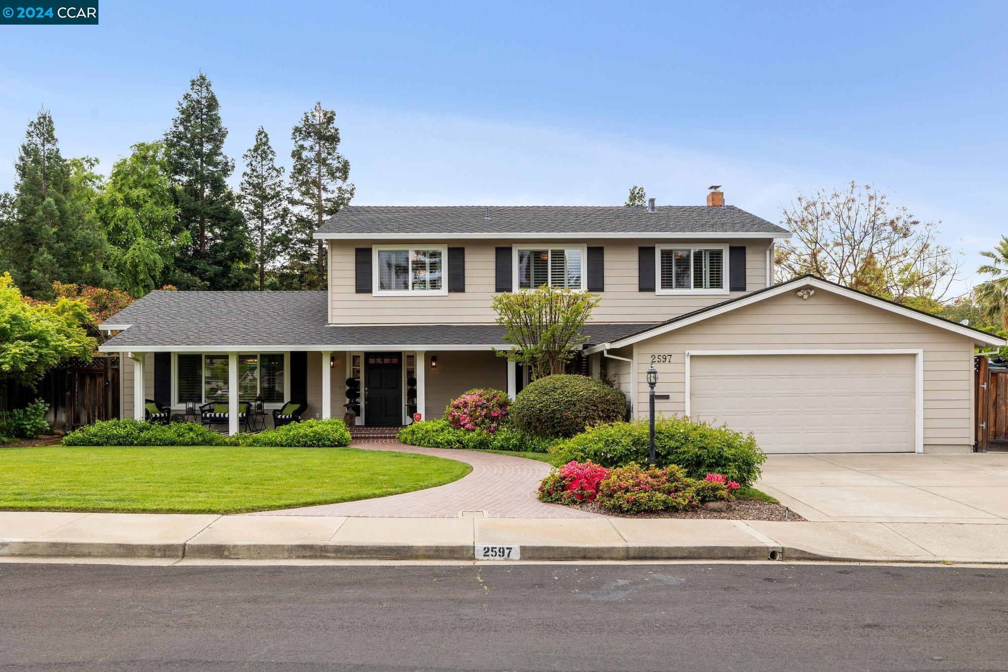 2597 Comistas Dr