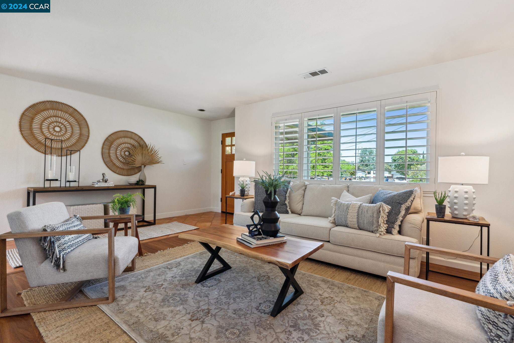 828 Ryan Ct